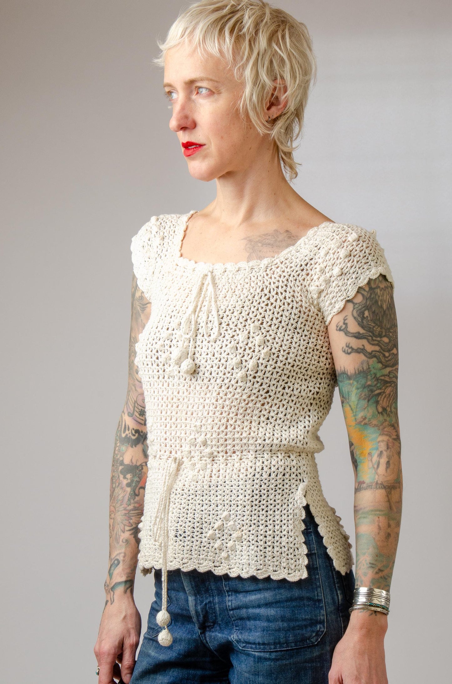 1970s Crochet Blouse Bobble Tie Cap Sleeve Belted Blouse