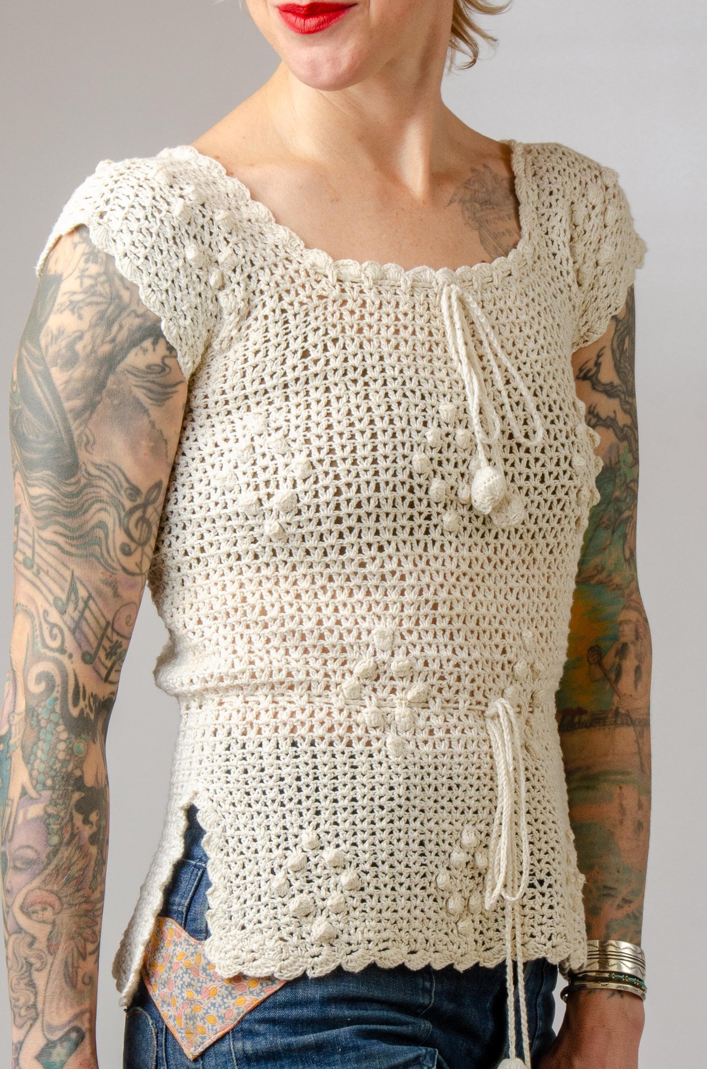 1970s Crochet Blouse Bobble Tie Cap Sleeve Belted Blouse