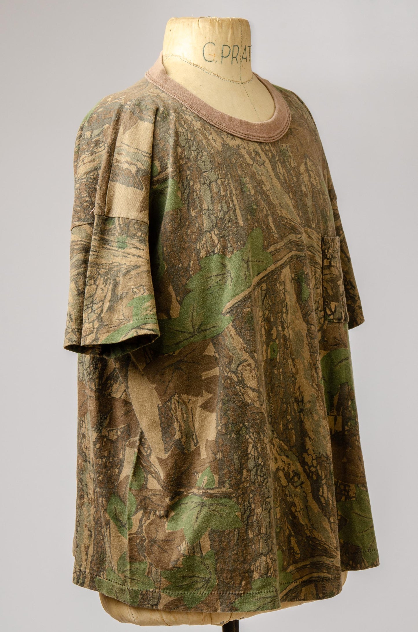 90s TreBark Camo Tee Single Pocket Faded Out Camouflage T Shirt