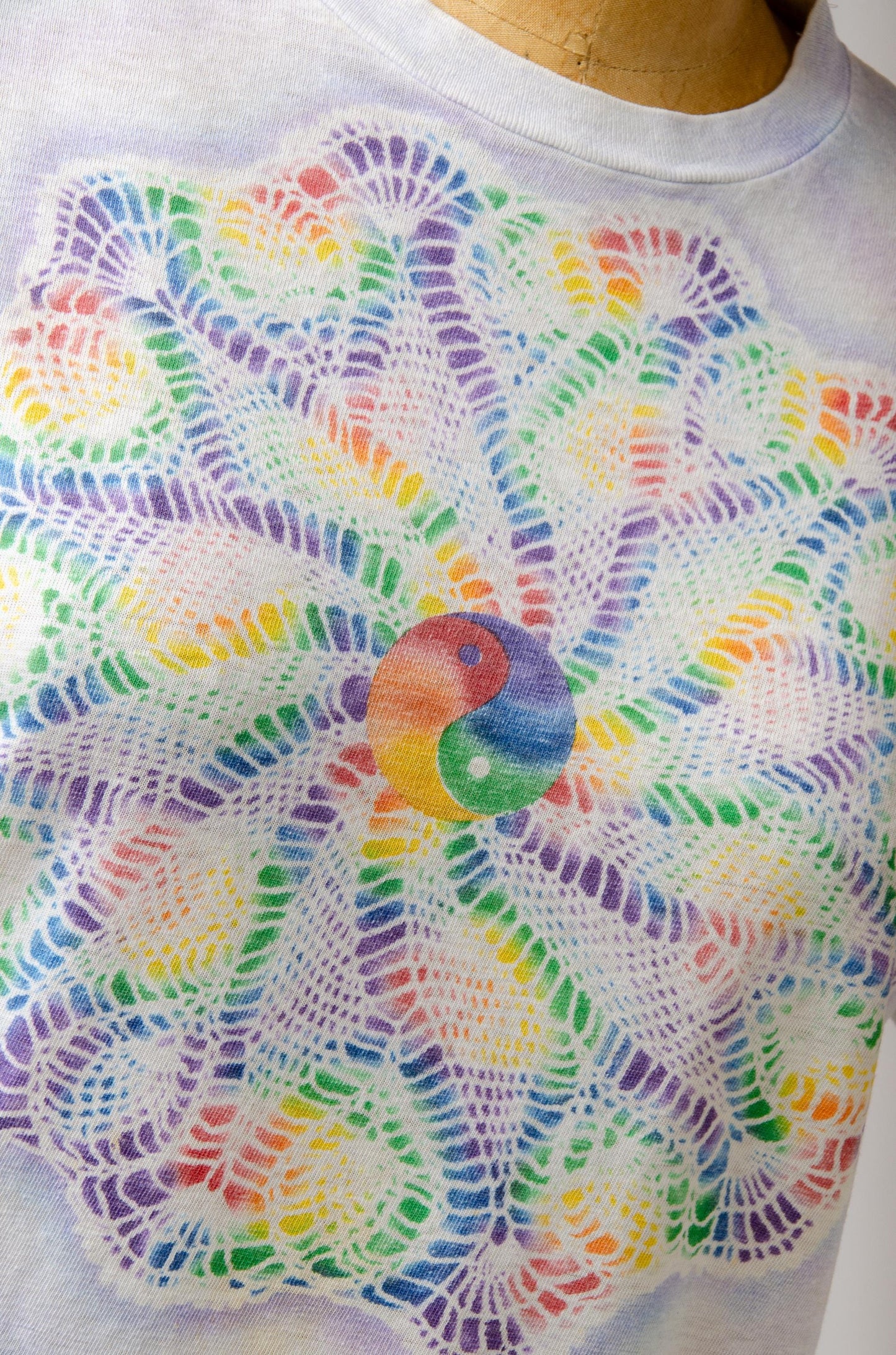 1980s Airbrush Yin Yang Mandala Hippie T Shirt