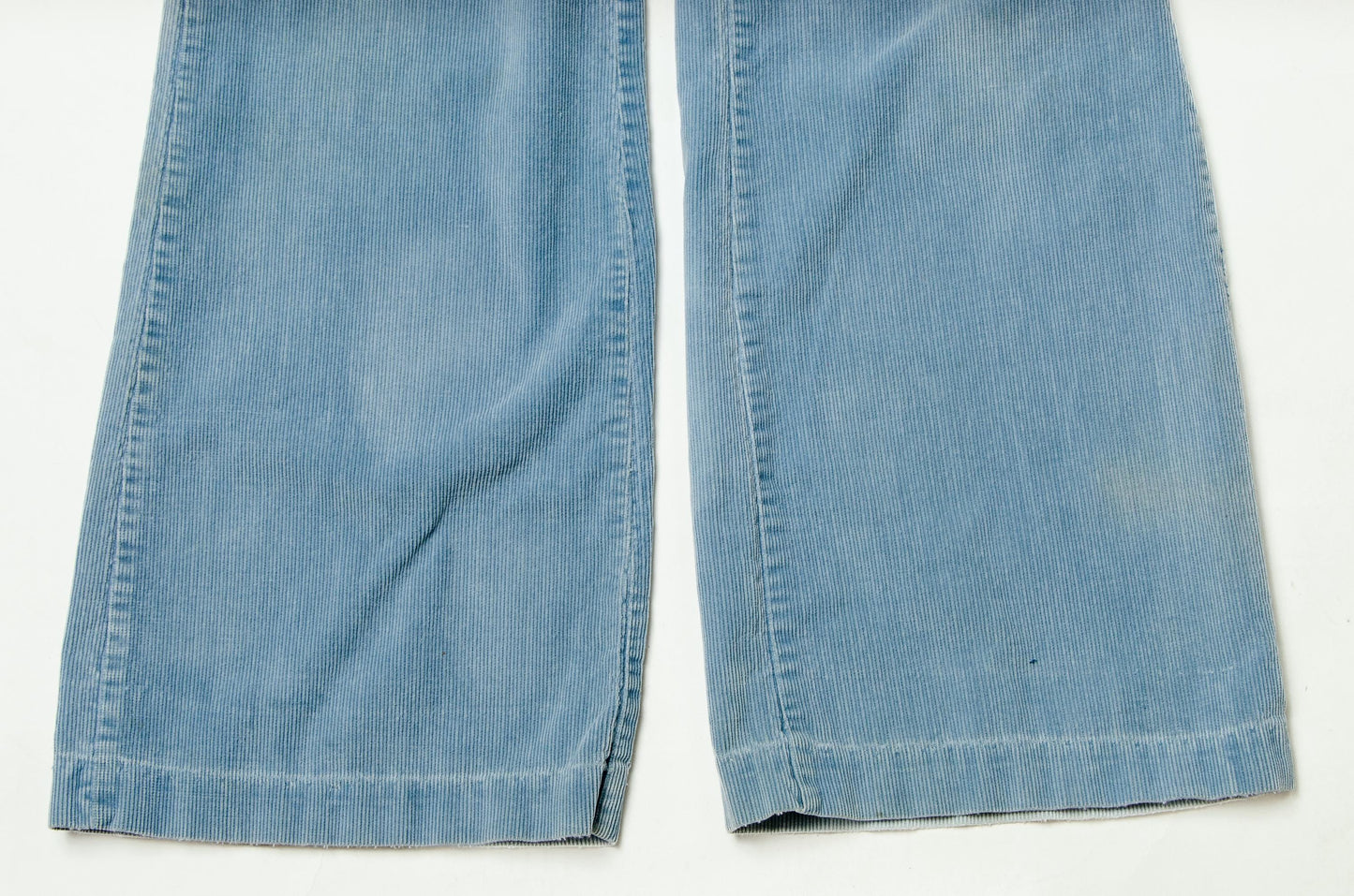 1970s Powder Blue Corduroy Bell Bottoms High Waisted Wide Leg Jeans W 27