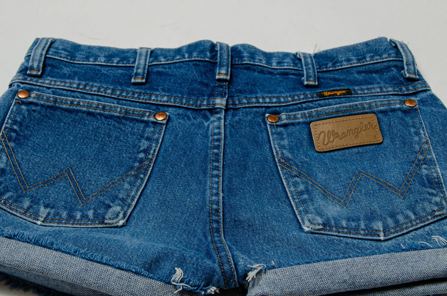 Vintage Wrangler High Waisted Western Cut Off Jean Shorts W 31