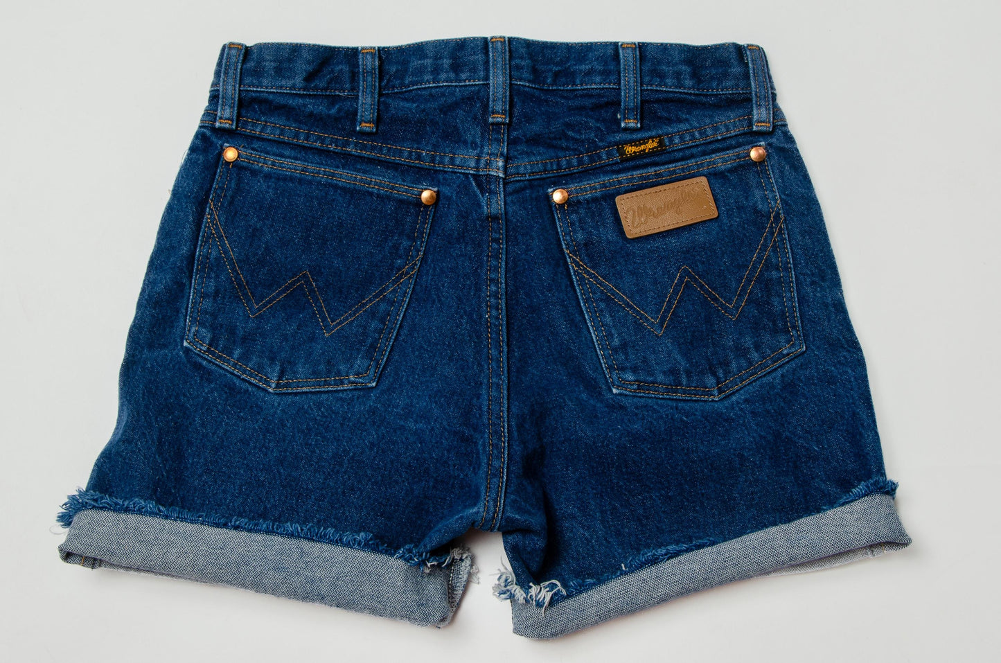 Vintage Wrangler Dark Denim High Waisted Western Cut Off Jean Shorts W 31