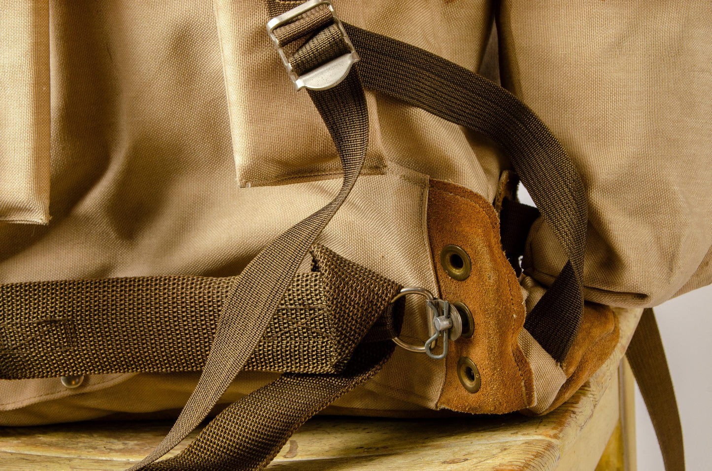 1974 REI Internal Frame Rucksack Leather Bottom Backpack