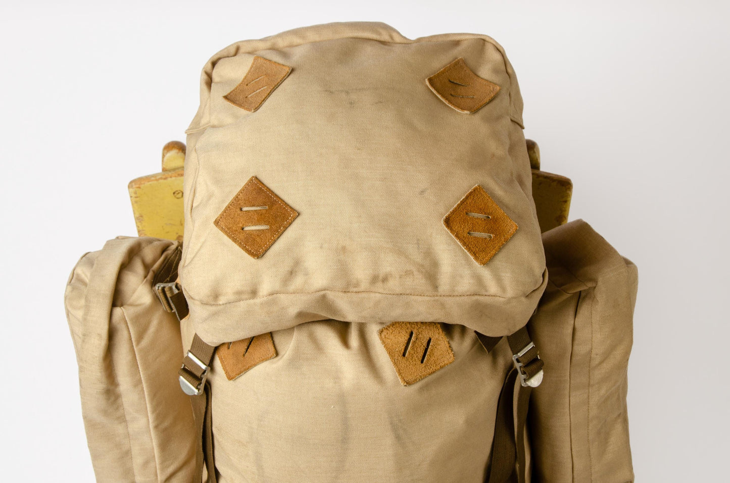 1974 REI Internal Frame Rucksack Leather Bottom Backpack