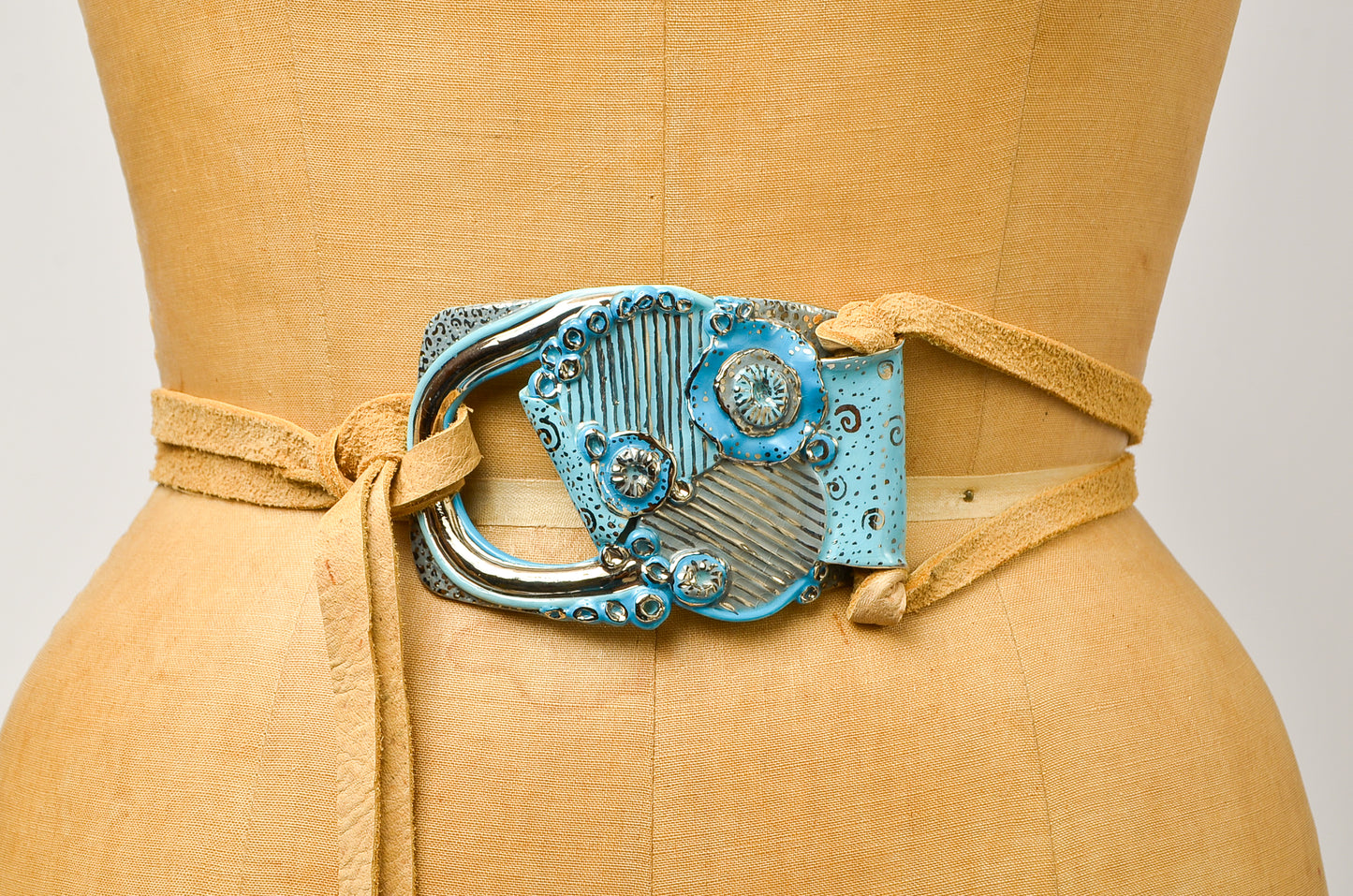 Vintage Ceramic Hippie California Artisan Leather Belt Blue Floral