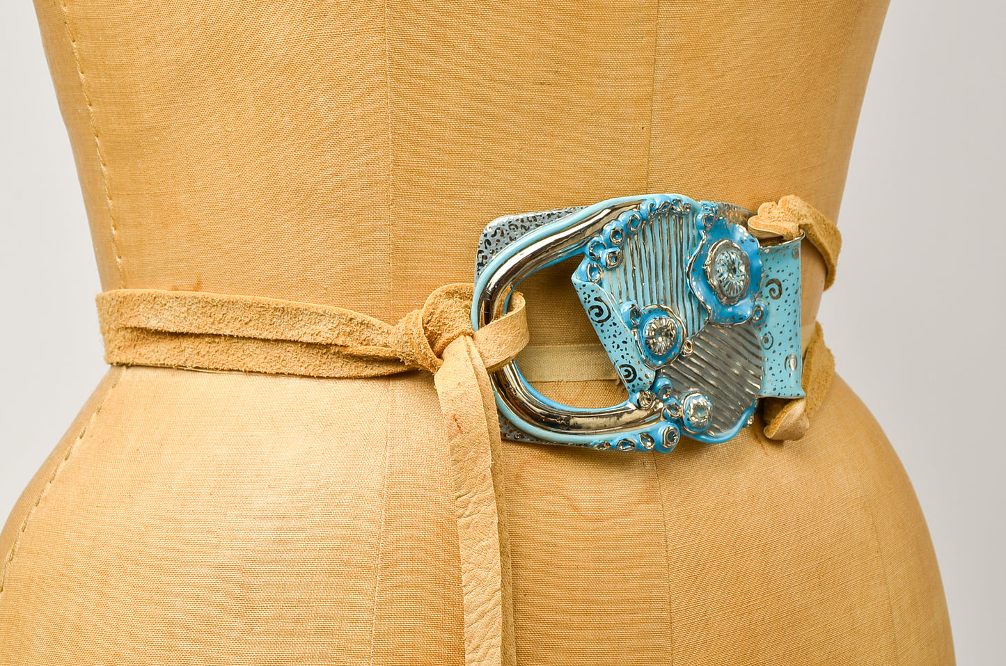 Vintage Ceramic Hippie California Artisan Leather Belt Blue Floral