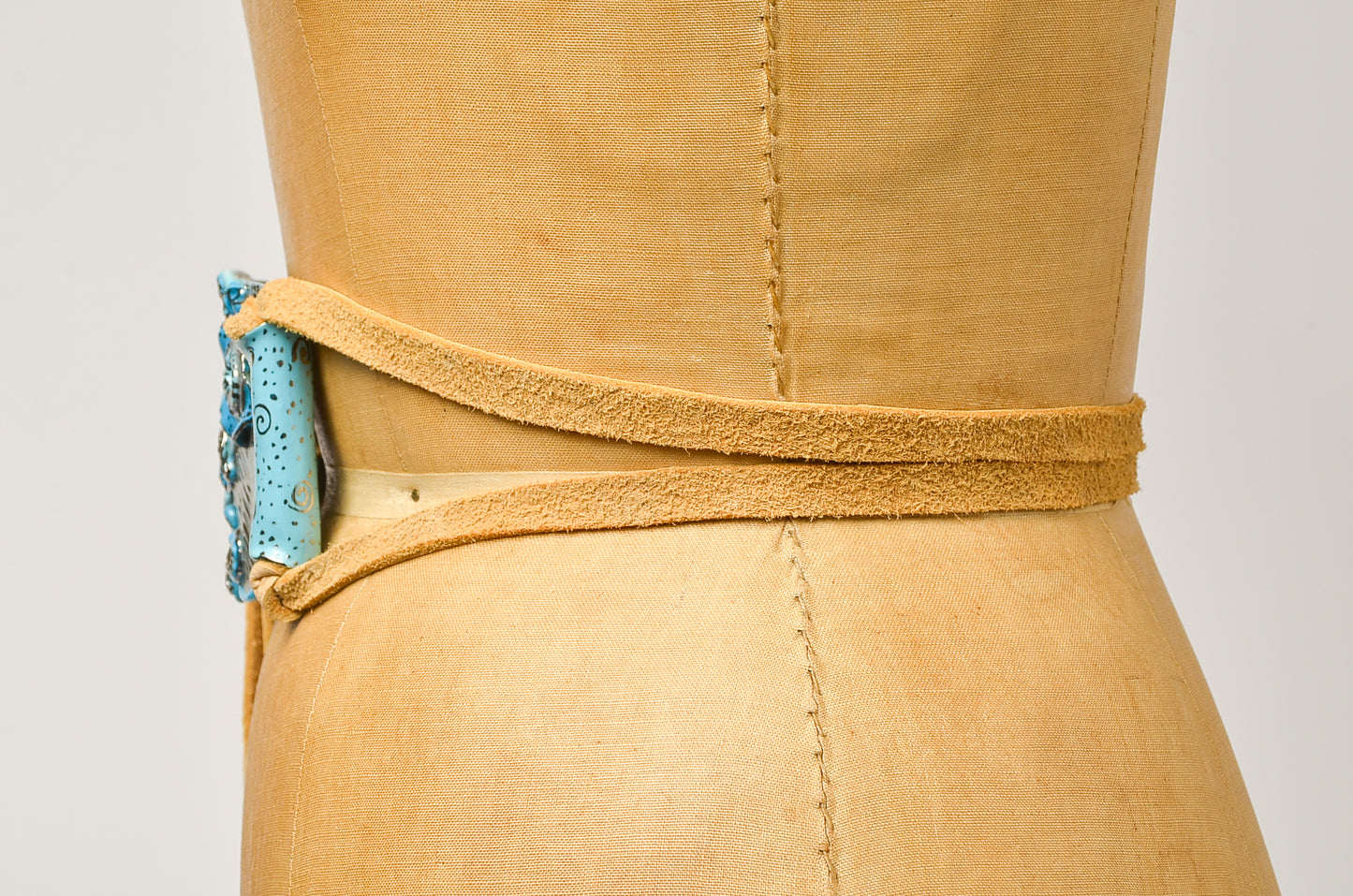 Vintage Ceramic Hippie California Artisan Leather Belt Blue Floral