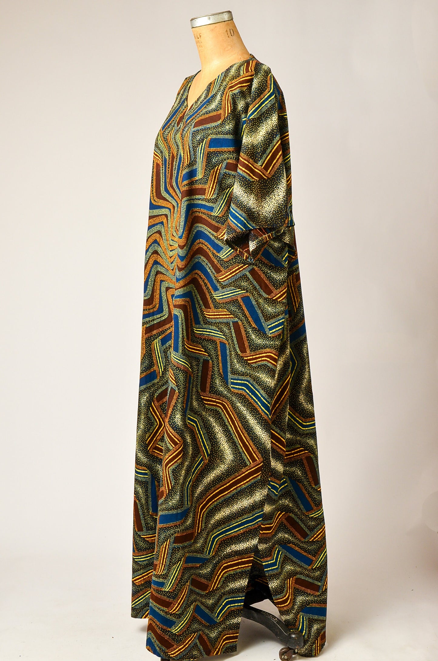 1970s Psychedelic Kaftan Bohemian Style Batik Maxi Dress