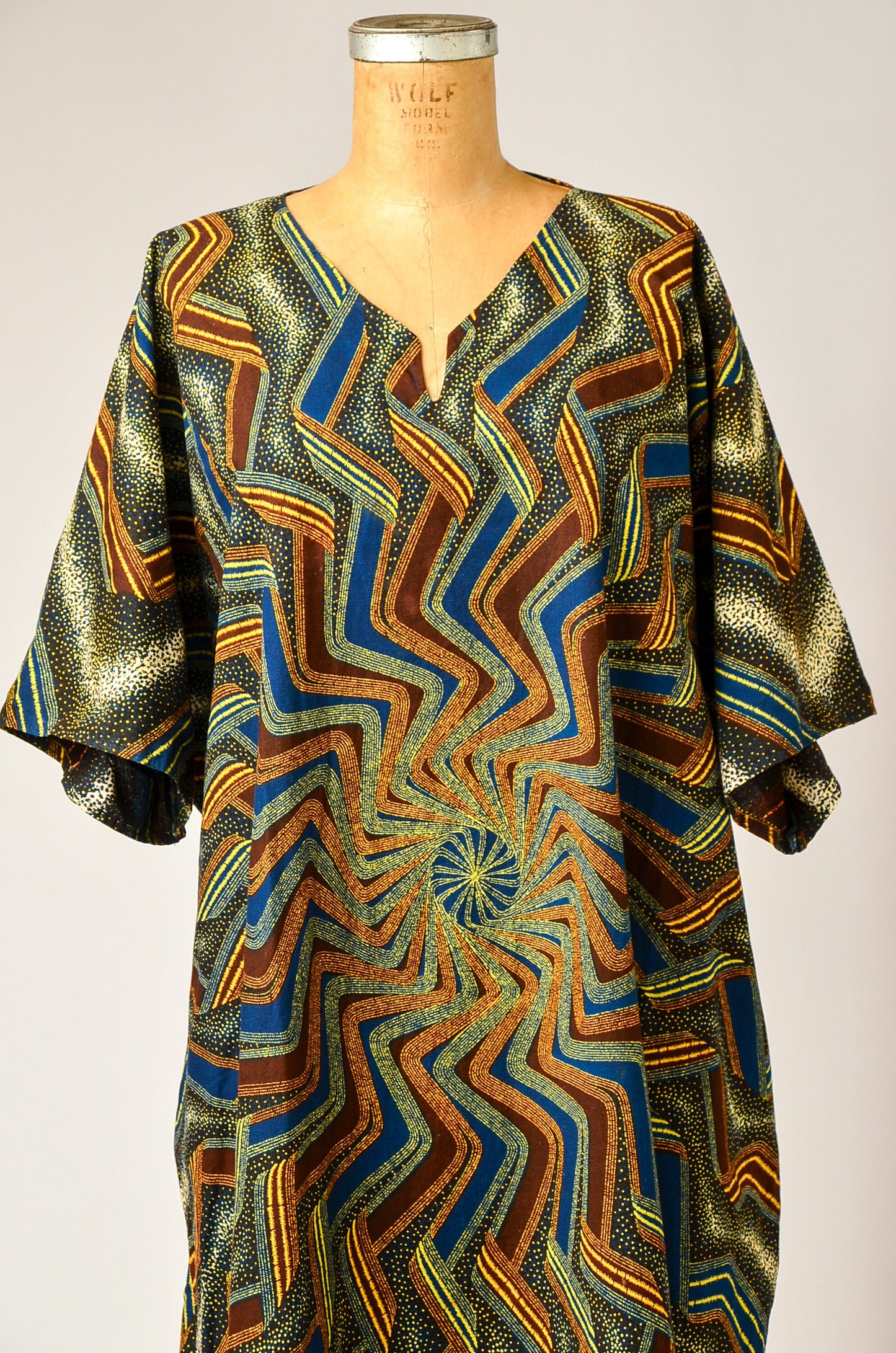 1970s Psychedelic Kaftan Bohemian Style Batik Maxi Dress