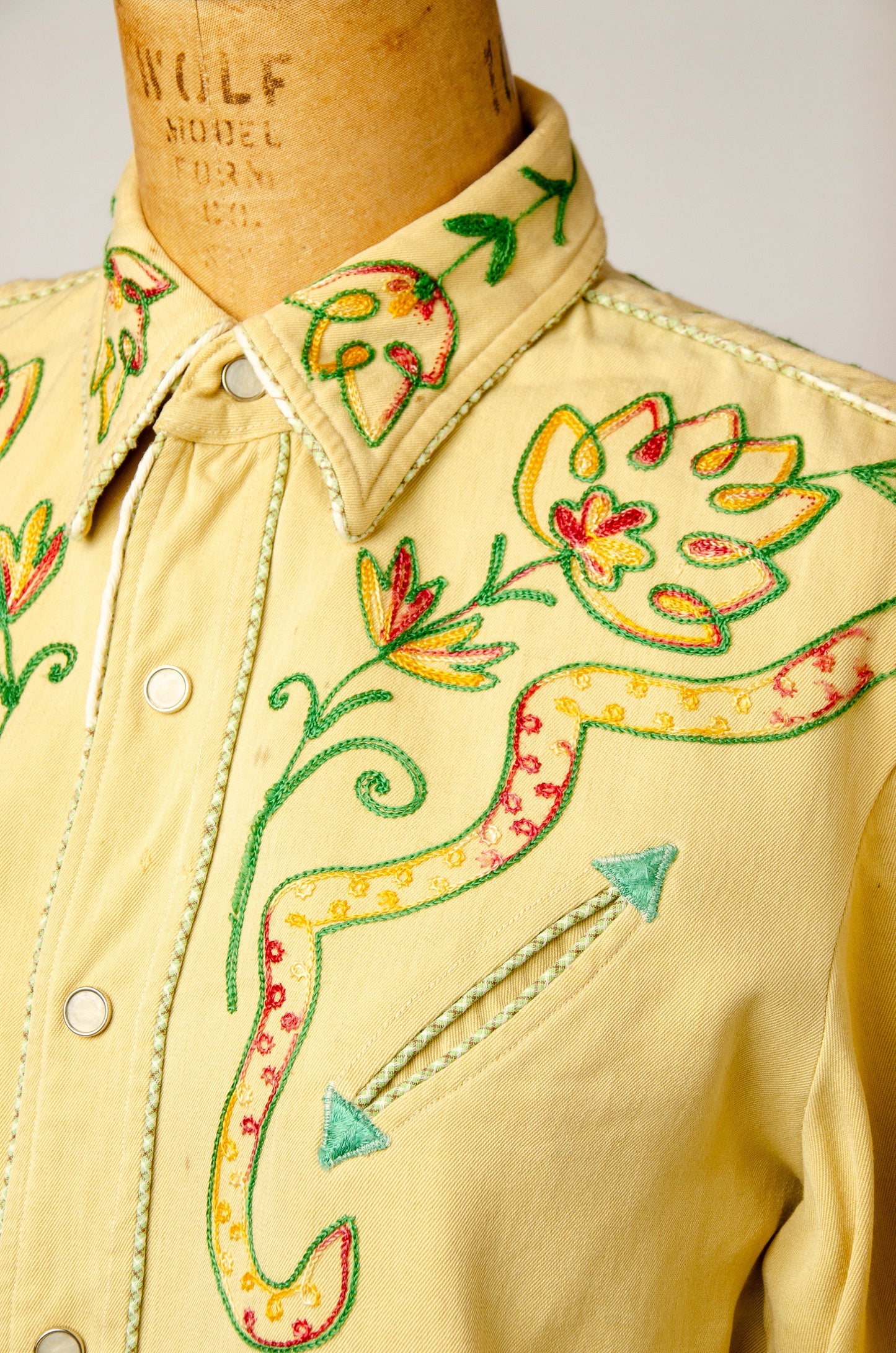 1940s Rayon Western California Ranchwear Arrow Pocket Pearl Snap Cowboy Shirt