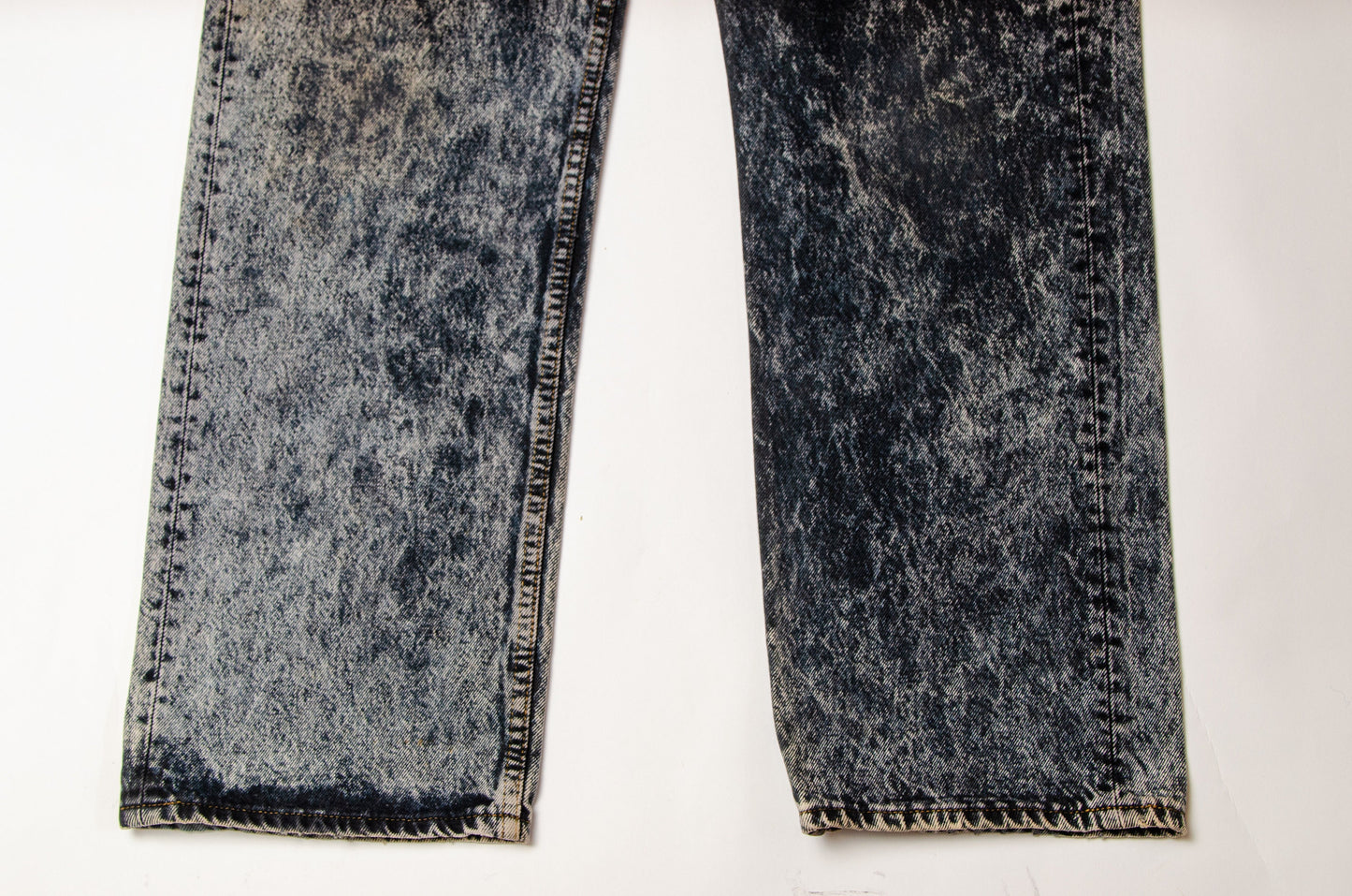 1980s Levis Acid Wash Black Denim USA Button Fly Jeans 35 x 30