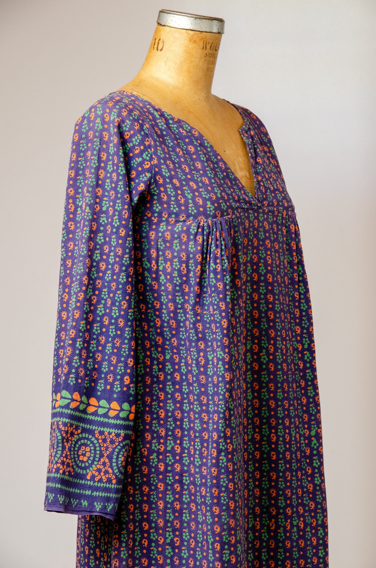 1970s Indian Cotton Block Print Bohemian Dashiki Maxi Dress