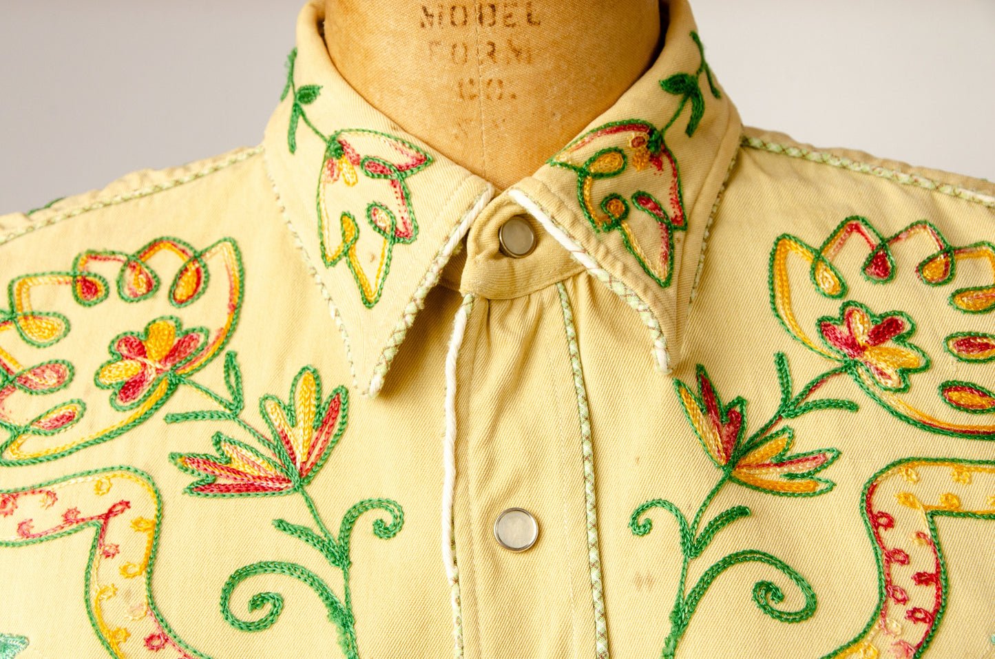 1940s Rayon Western California Ranchwear Arrow Pocket Pearl Snap Cowboy Shirt