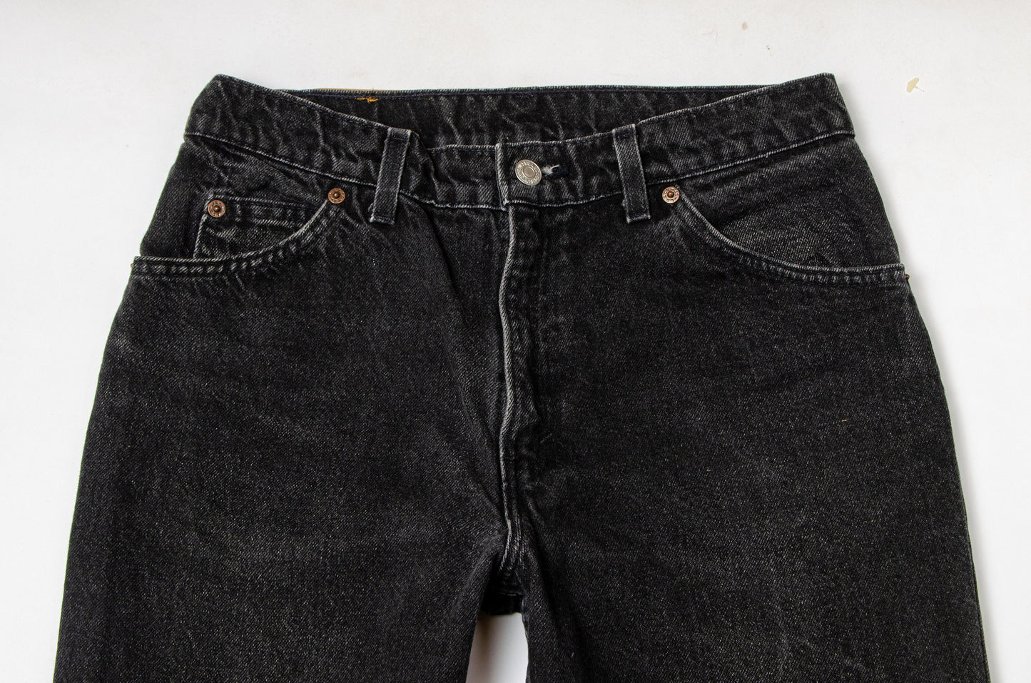 1980s Levis Faded Black Denim 950 USA Tapered Mom Jeans 30 x 30