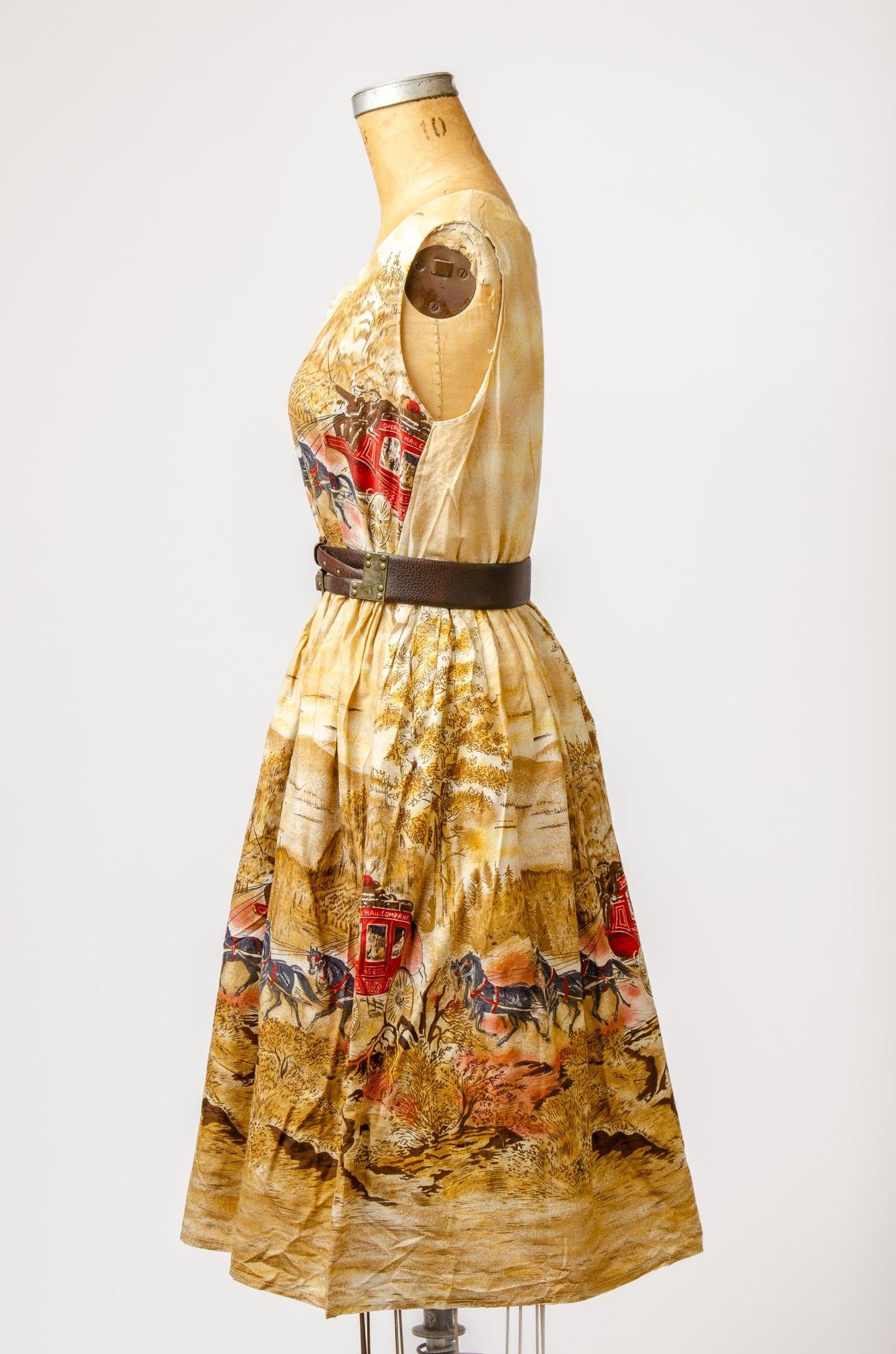 1950s Scenic Print Horse and Carriage Cotton Sleeveless Dress