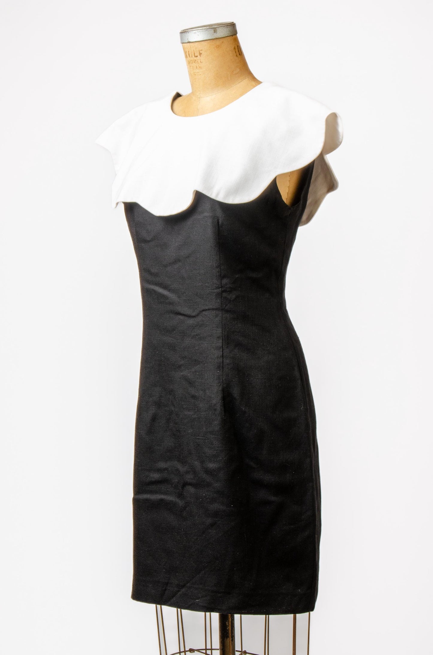 1980s Egg Dress Black and White Linen Modern Shift Dress