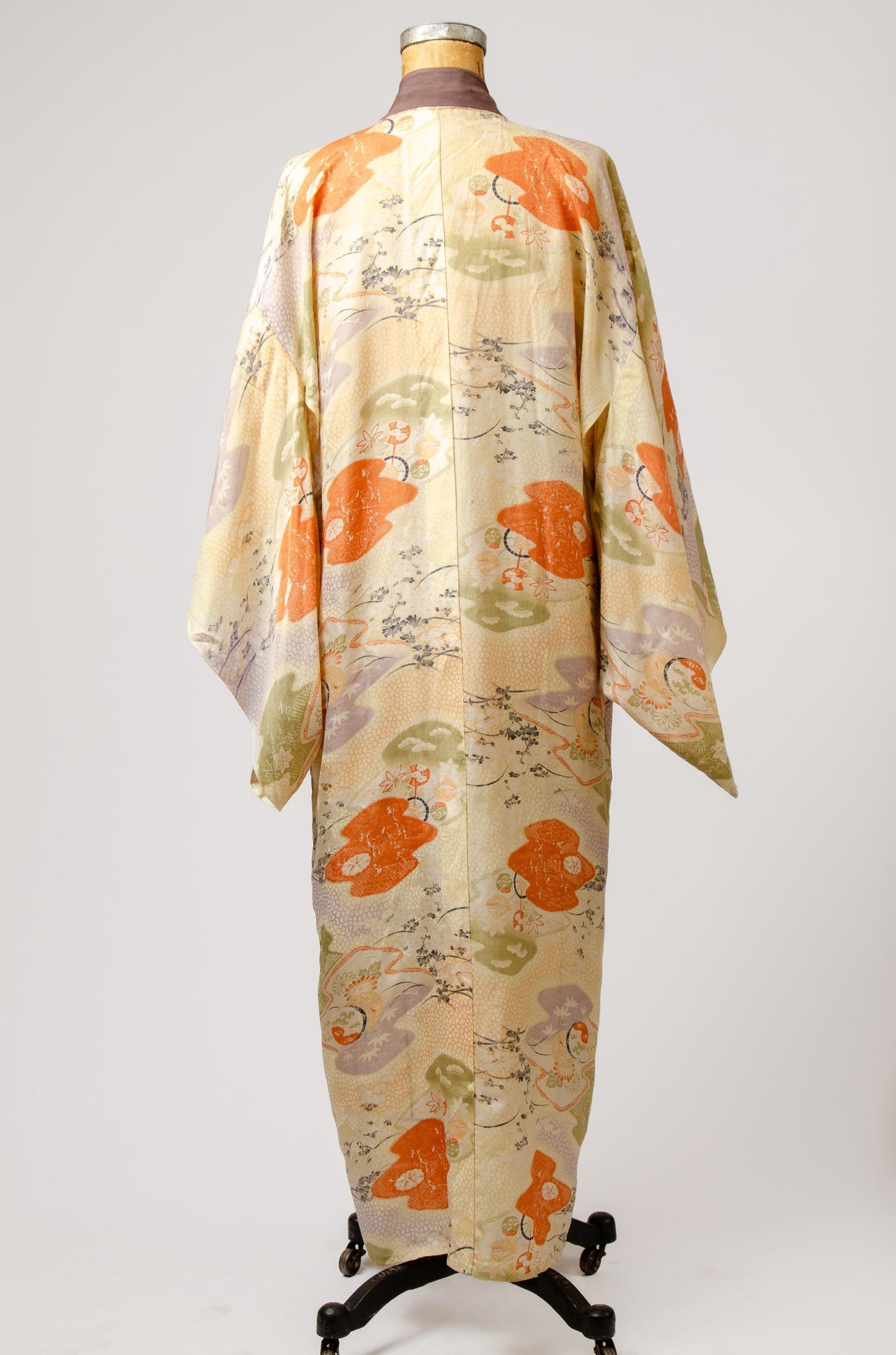 1920s Kimono Jacket Hand Embroidered Chinese Silk Kimono Jacket