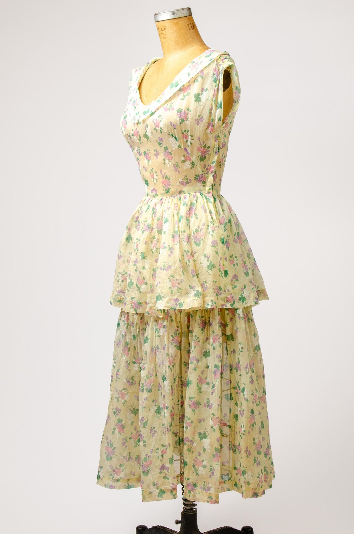 1940s Fruit Salad Cotton Pale Yellow Garden Summer Dress