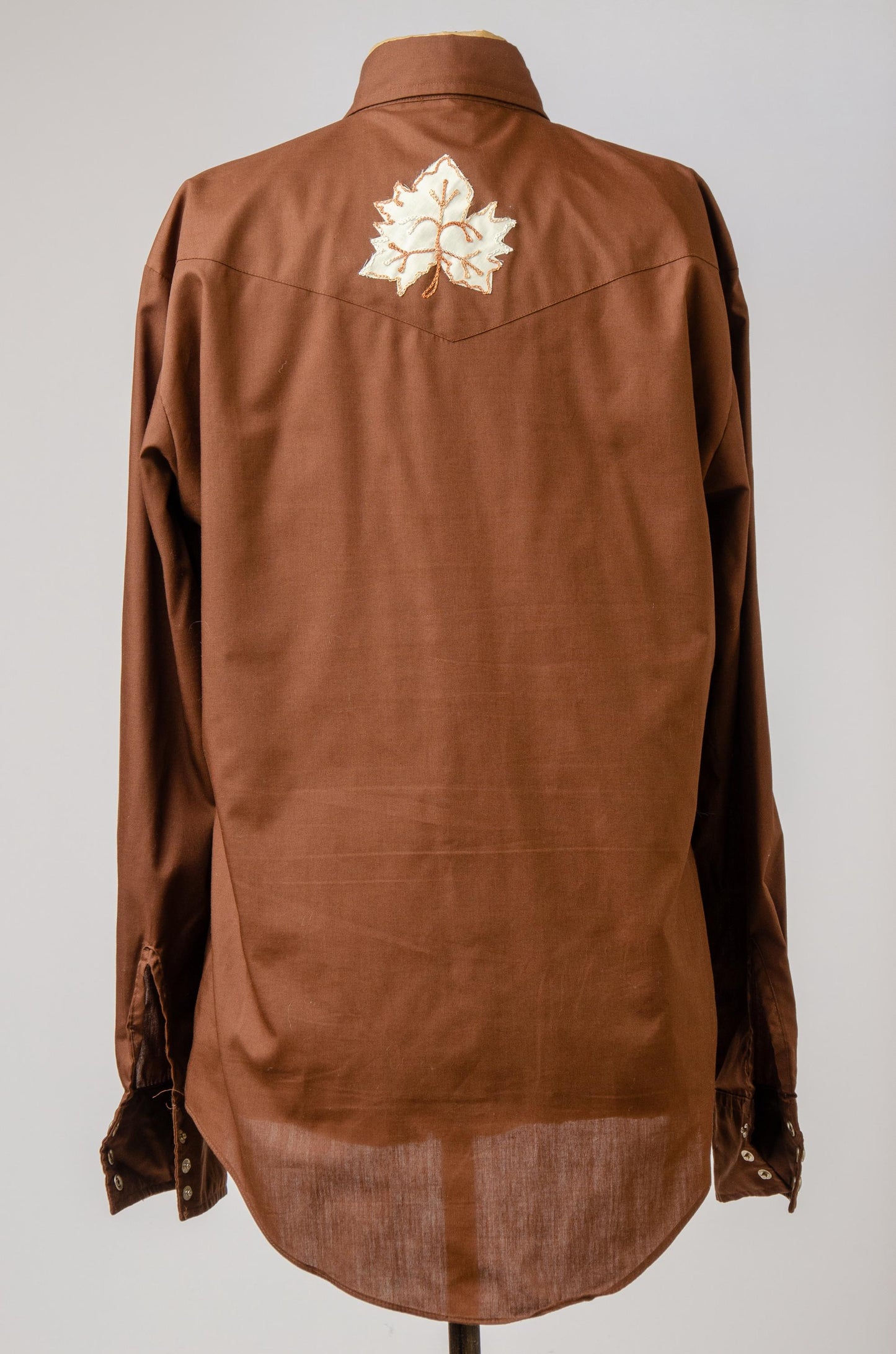 Vintage Brown Embroidered Maple Leaf Pearl Snap Western Shirt