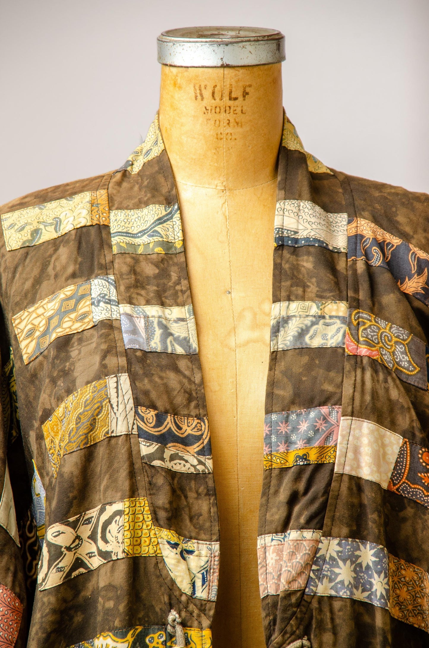 90s Patchwork Jacket Rayon Quilted Tribal Indian Jacket