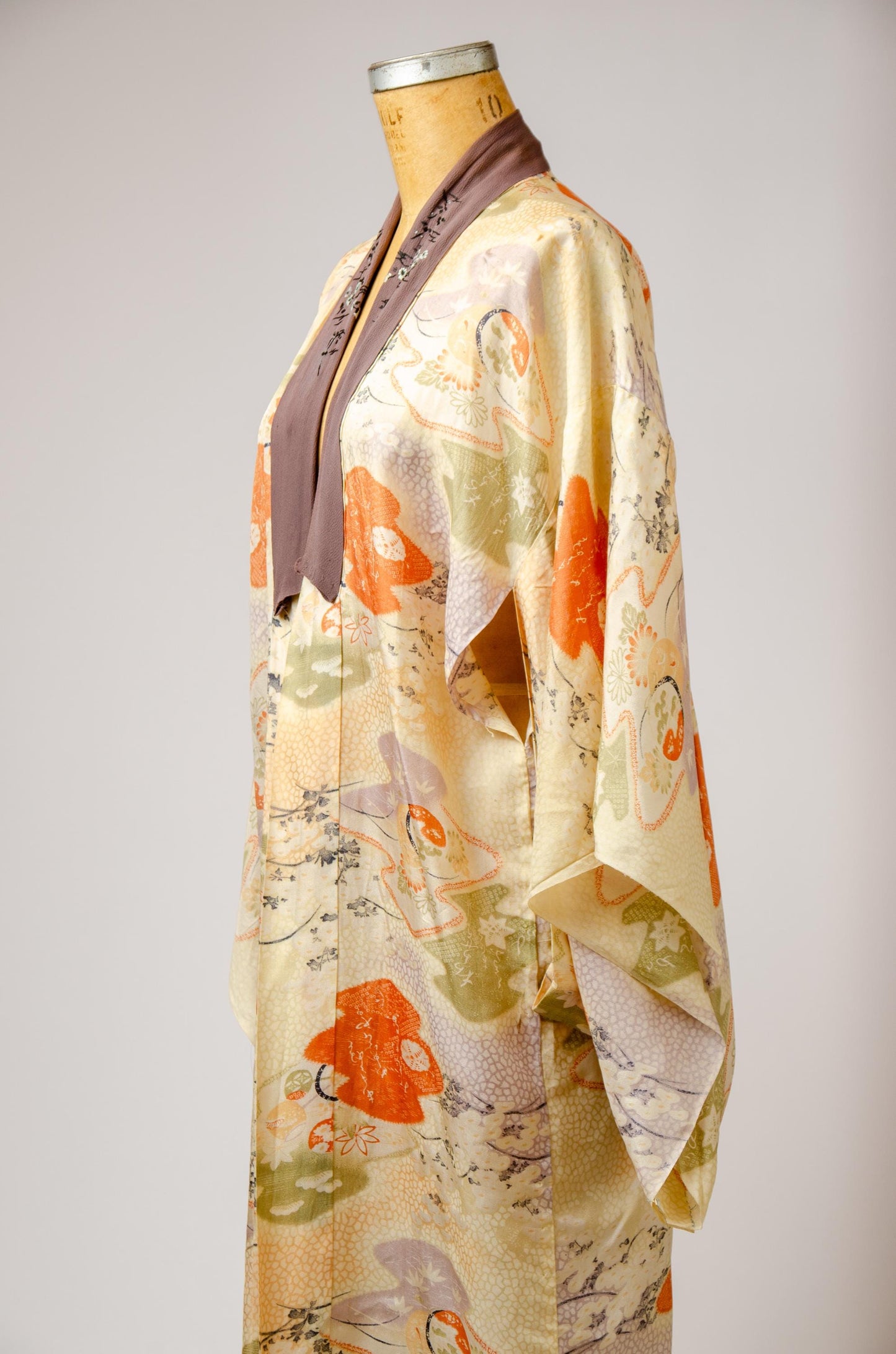 1920s Kimono Jacket Hand Embroidered Chinese Silk Kimono Jacket