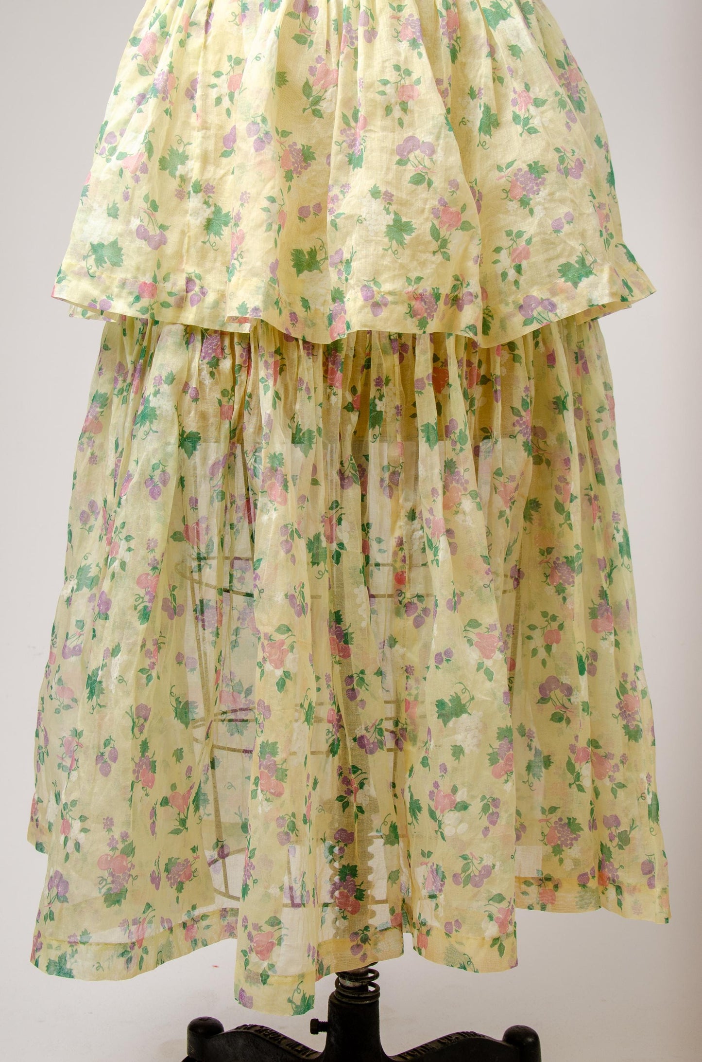 1940s Fruit Salad Cotton Pale Yellow Garden Summer Dress