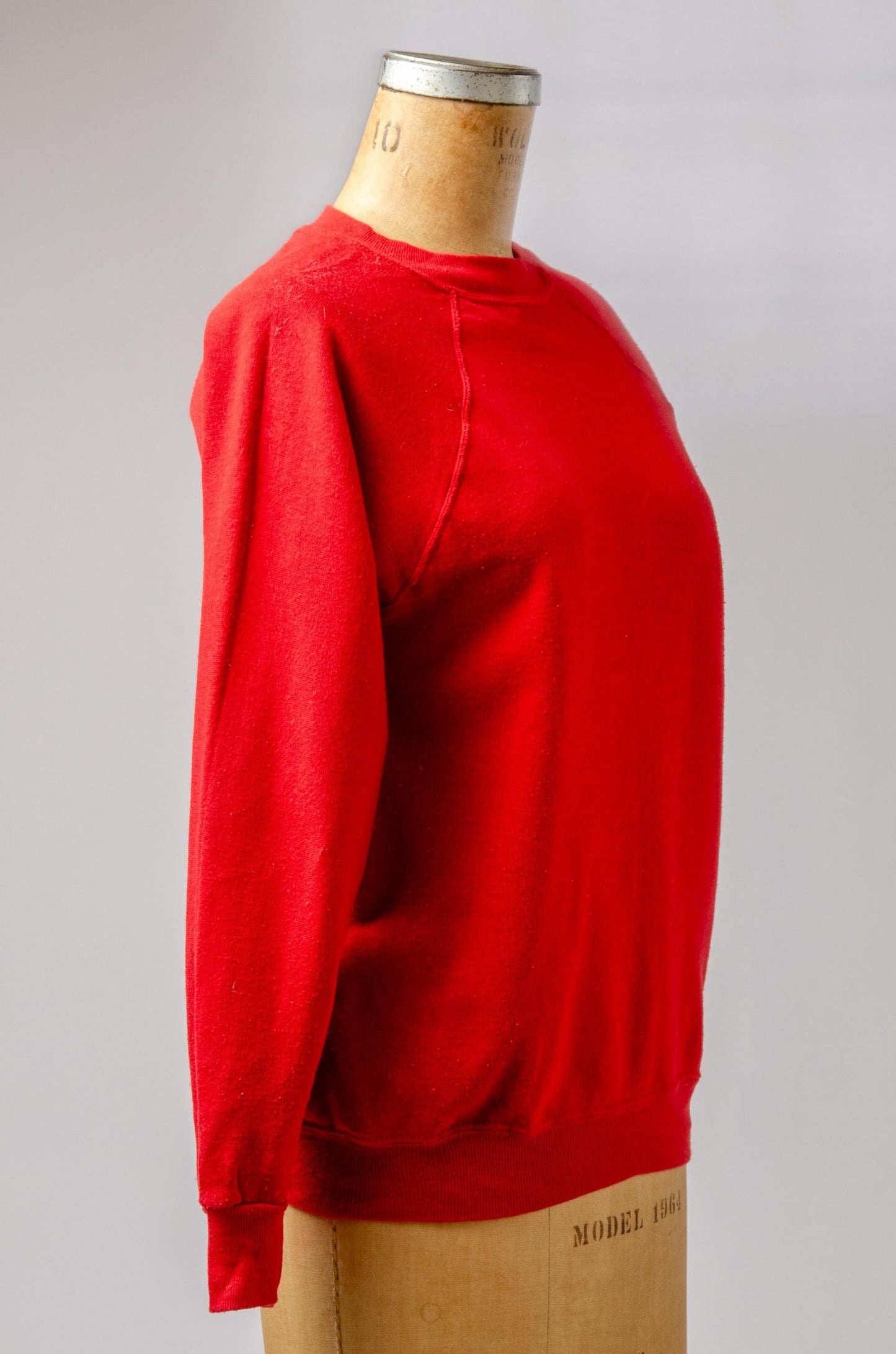 1980s Red Sweatshirt Solid USA Blank Sweatshirt