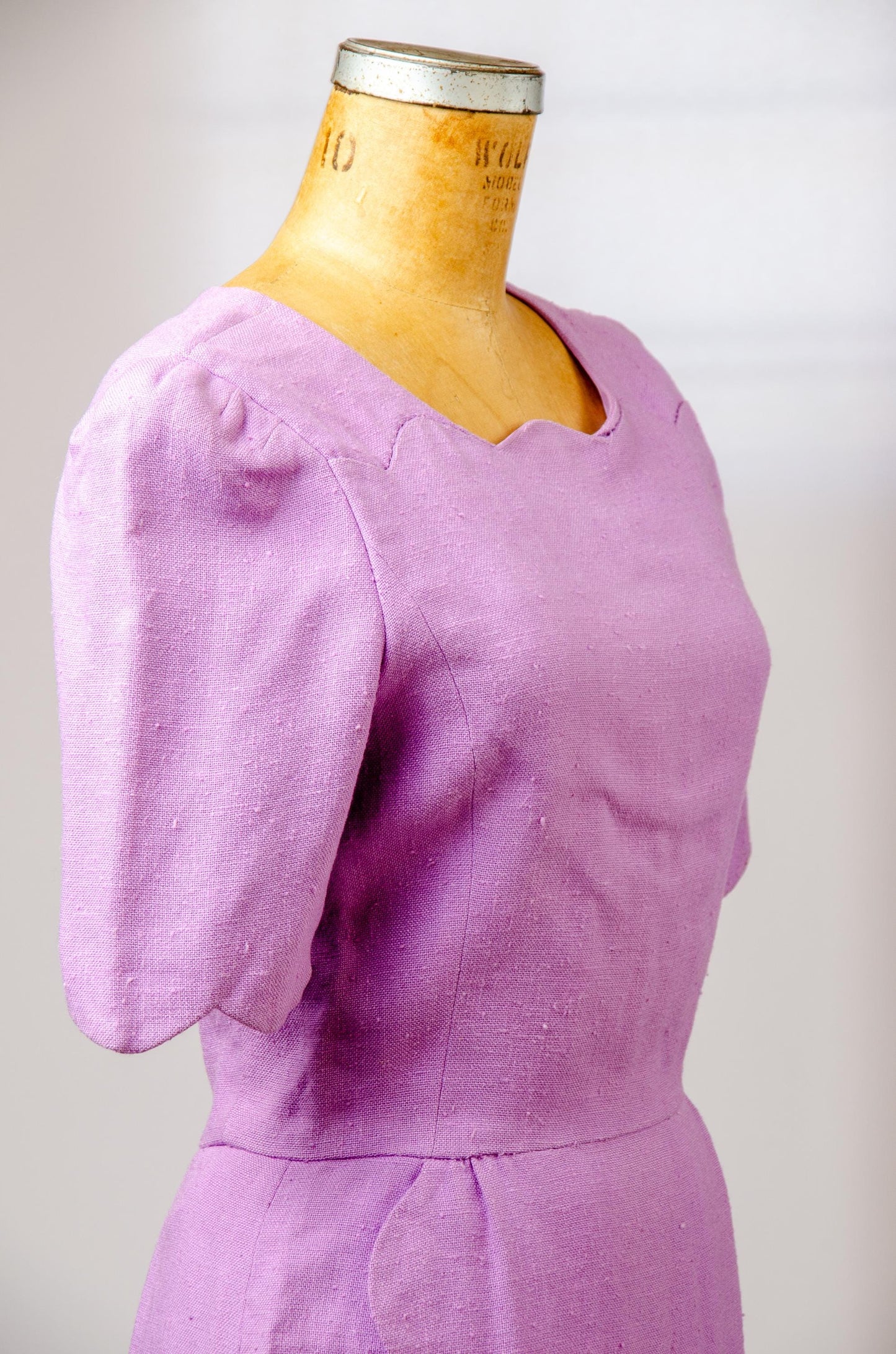 1980s Carolina Herrera Vintage Cotton Lavender Modern Midi Dress