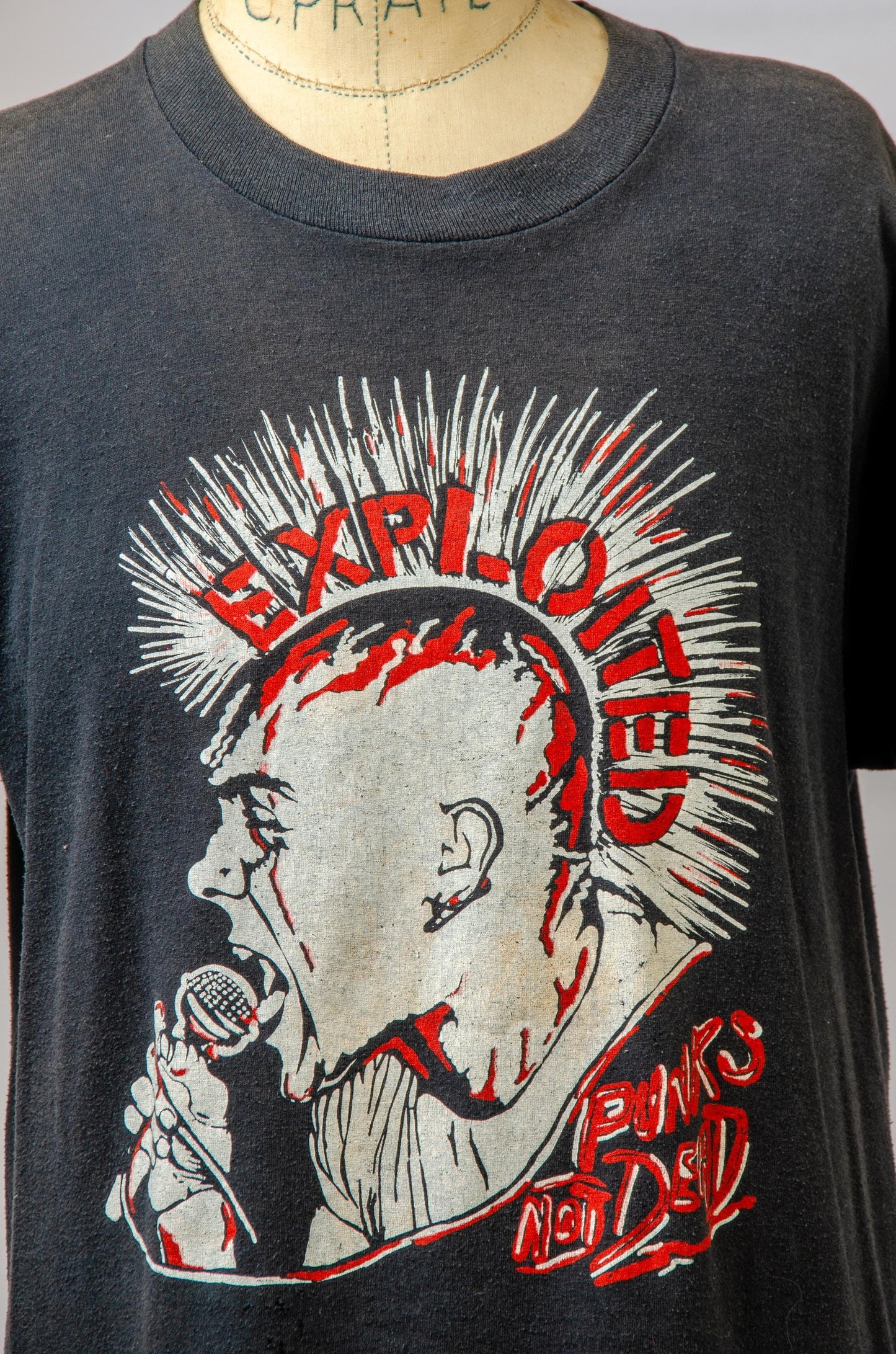 1980s Exploited Skate Or Die Front and Back Print Punk T Shirt