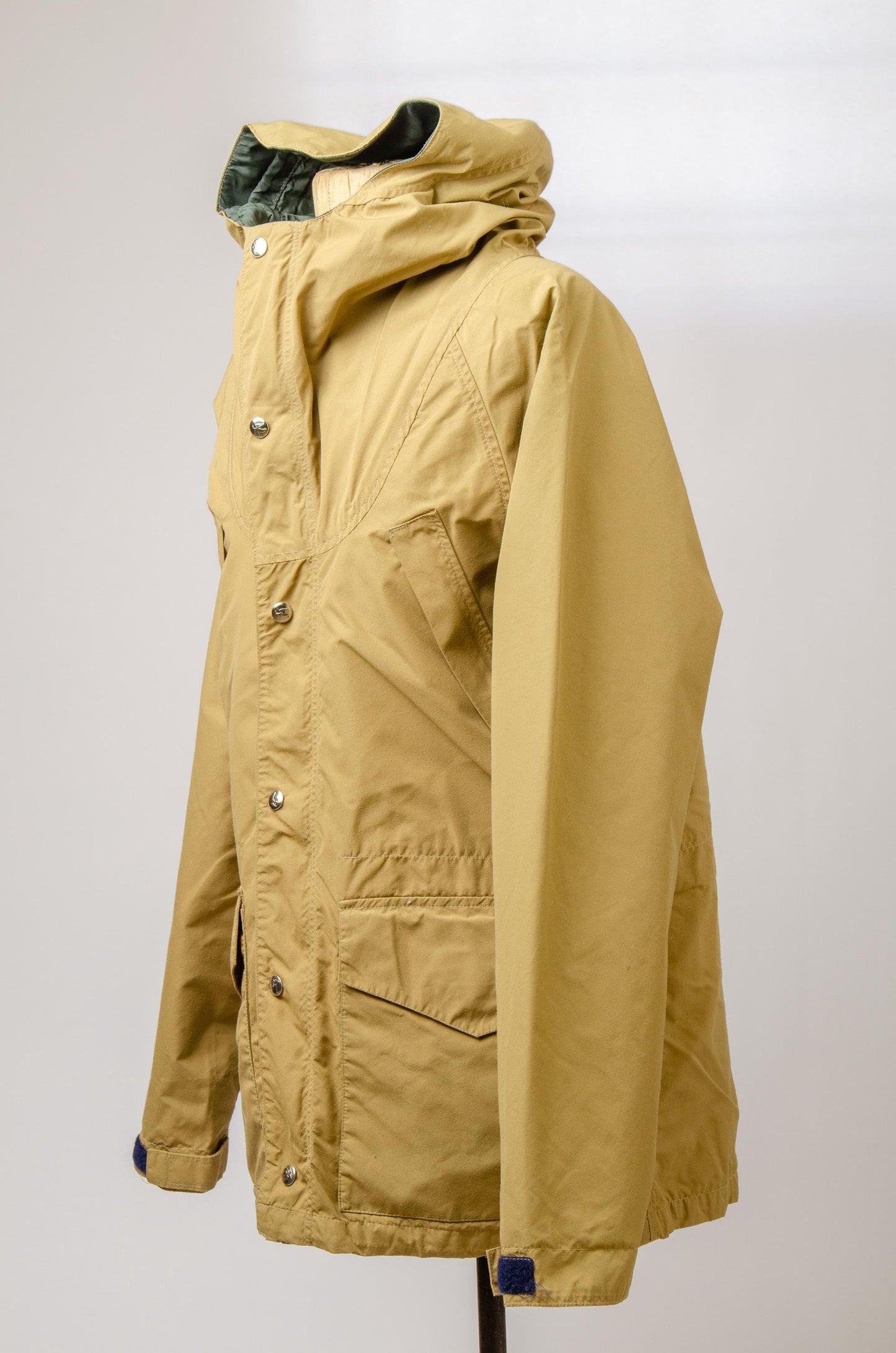 1980s Banana Equipment Beige Anorak Hooded Mountain Windbreaker Jacket