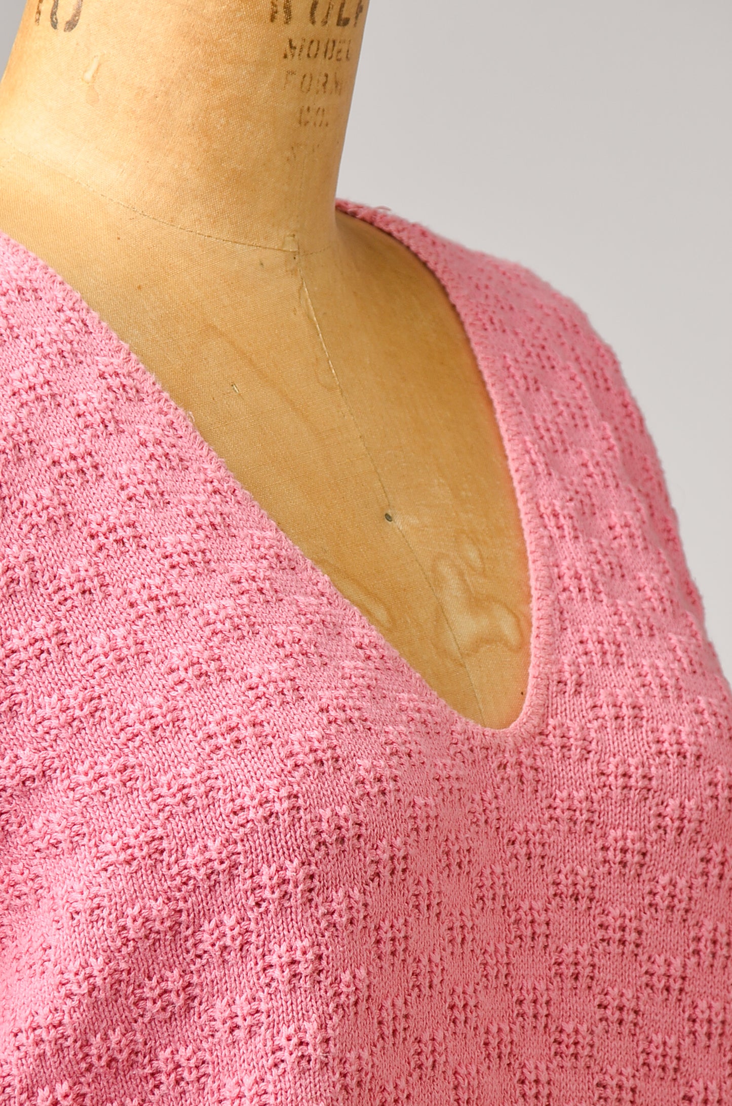 1970s Pink Cotton Checkerboard Knit Sweater