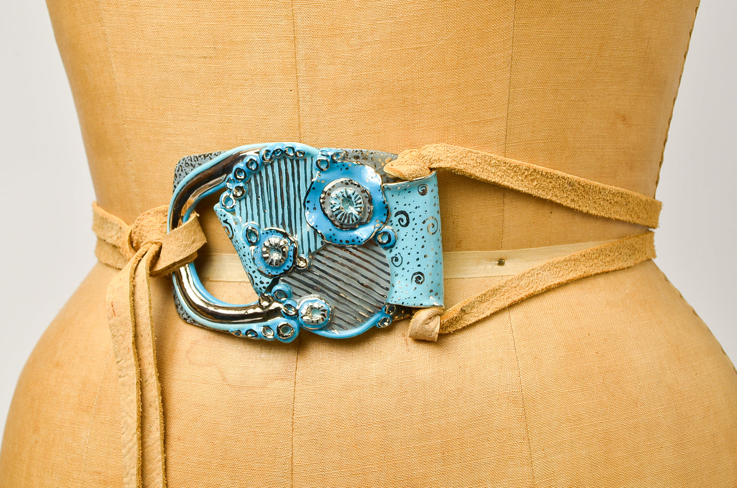 Vintage Ceramic Hippie California Artisan Leather Belt Blue Floral