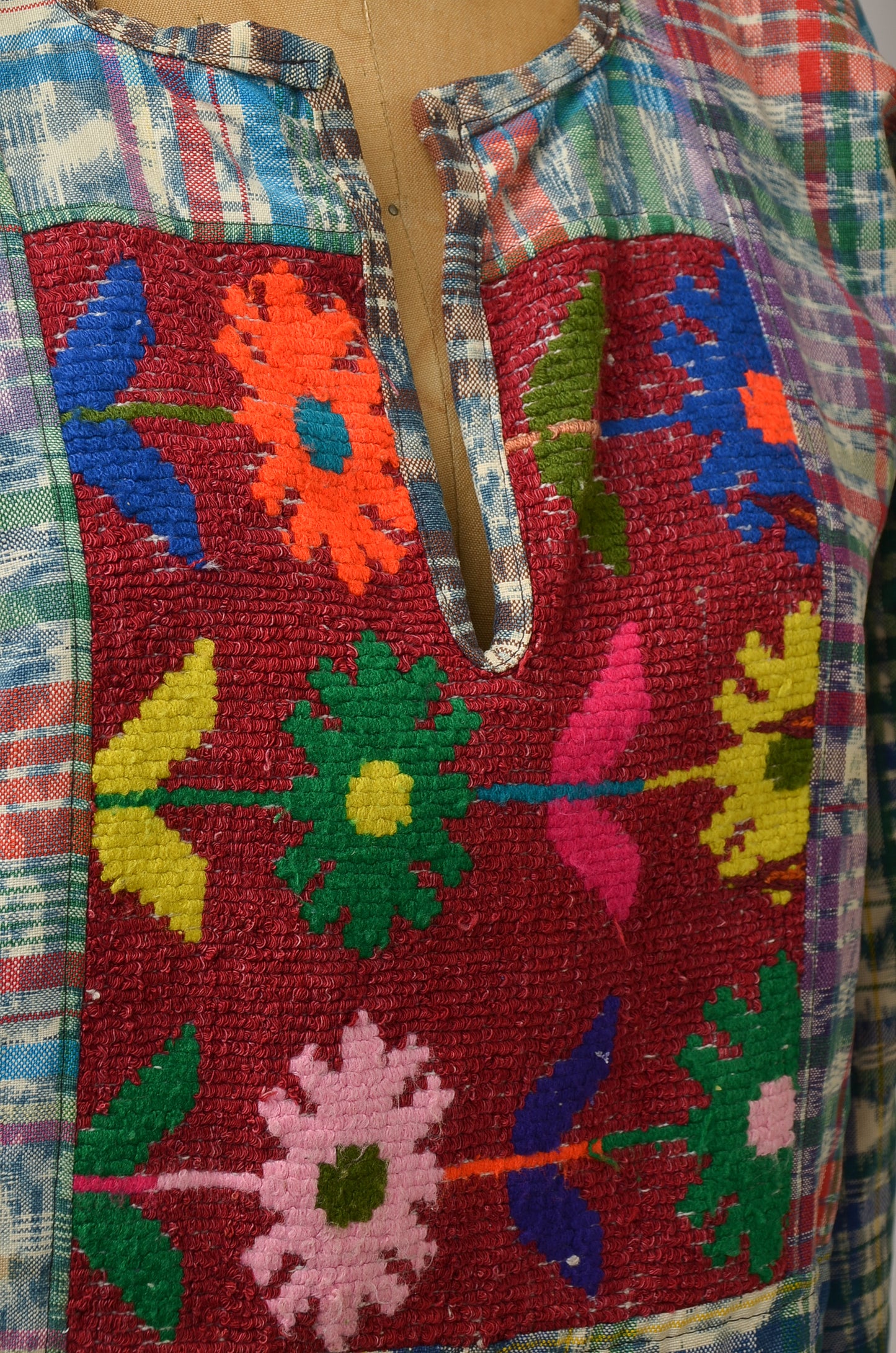 1970s Guatemalan Blouse Woven Cotton with Needlepoint Embroidery Shirt