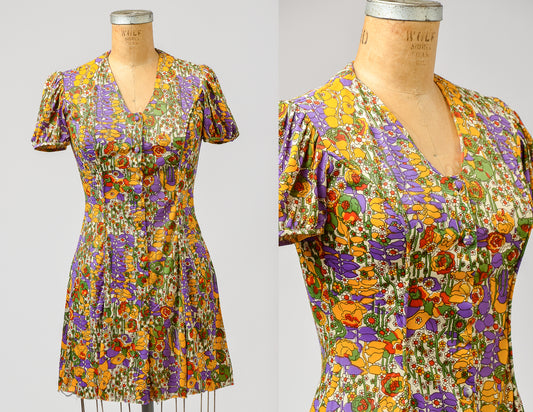 1960s Psychedelic Flowers Novelty Print Button Down Mini Dress