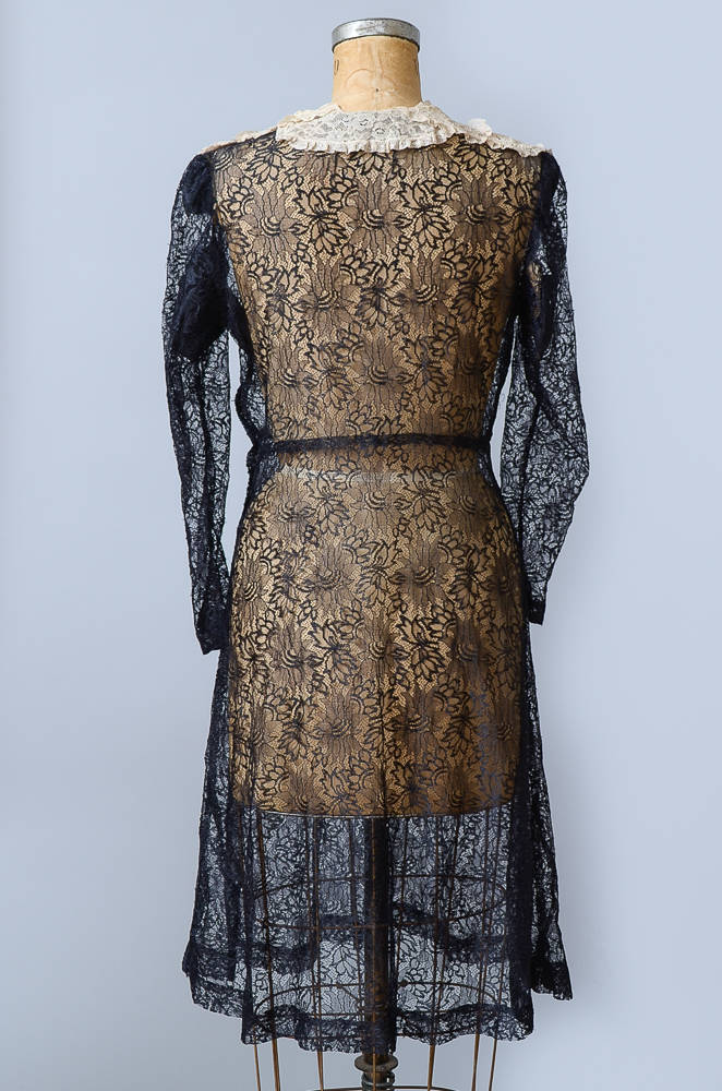 1930s Black Lace Sheer Black Floral with Ivory Heart Collar Evening Dress