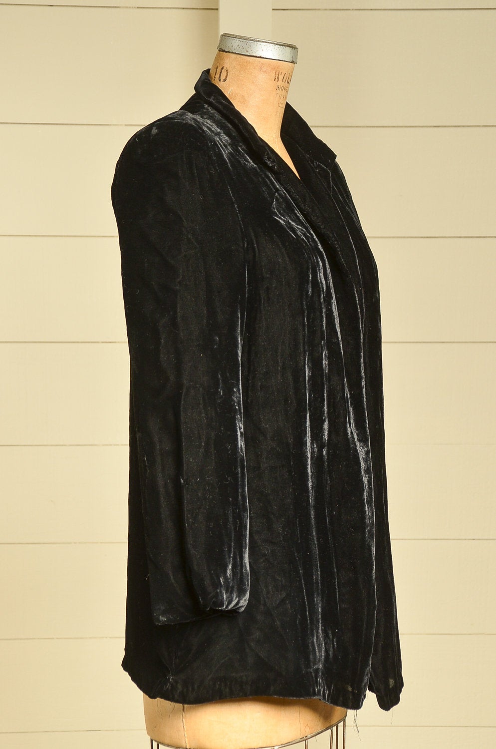 1940s Black Velvet Flapper Coat Mid Length Opera Coat