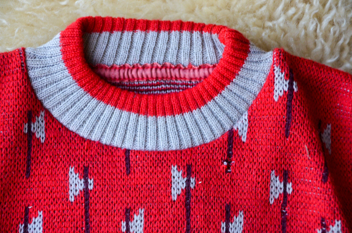 1950s Deadstock Indian Chief Souvenir Kids Red Wool Ski Sweater size 4