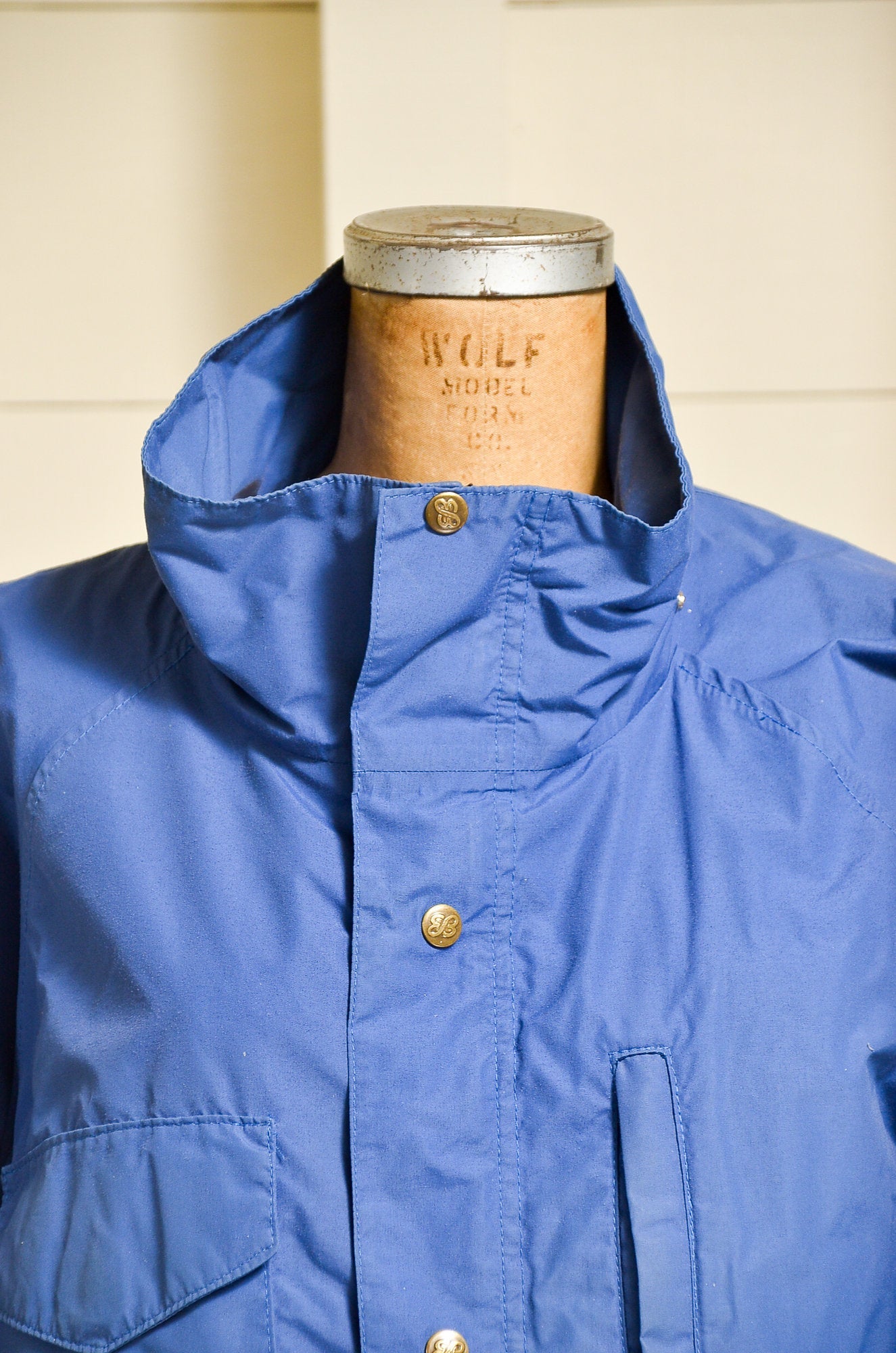 1980s Parka Eddie Bauer Blue Anorak Hooded Mountain Windbreaker Jacket