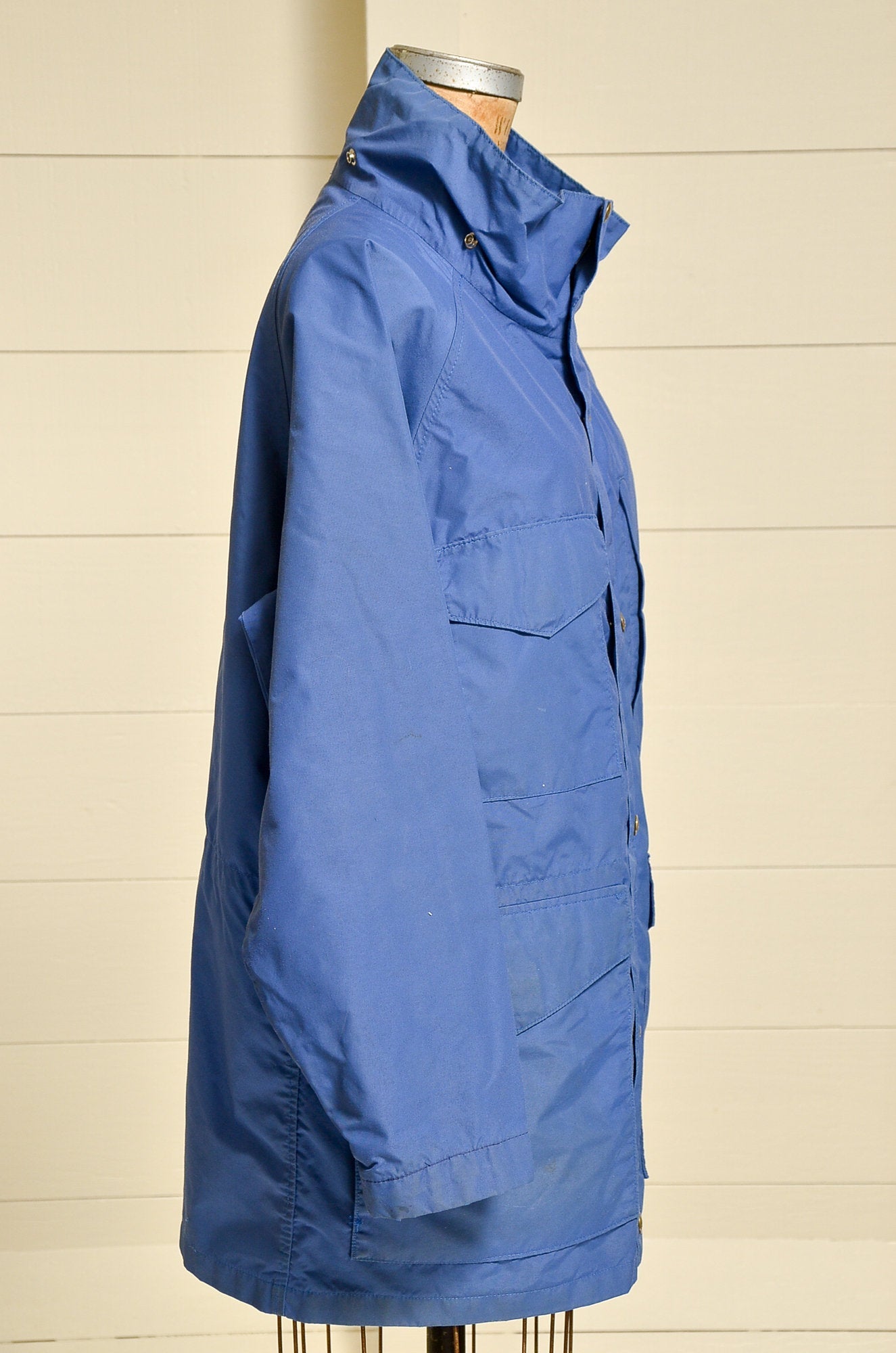 1980s Parka Eddie Bauer Blue Anorak Hooded Mountain Windbreaker Jacket