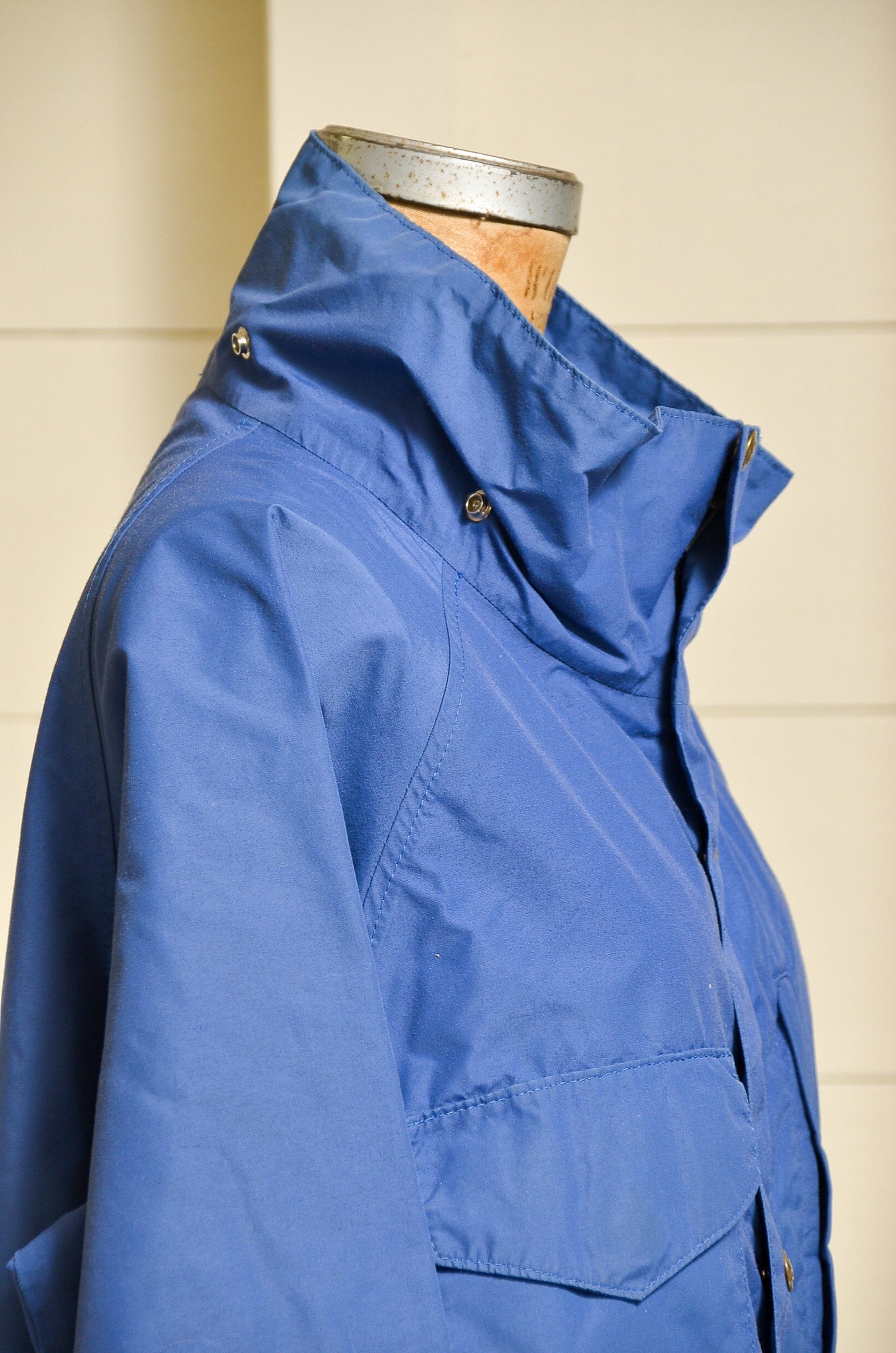 1980s Parka Eddie Bauer Blue Anorak Hooded Mountain Windbreaker Jacket