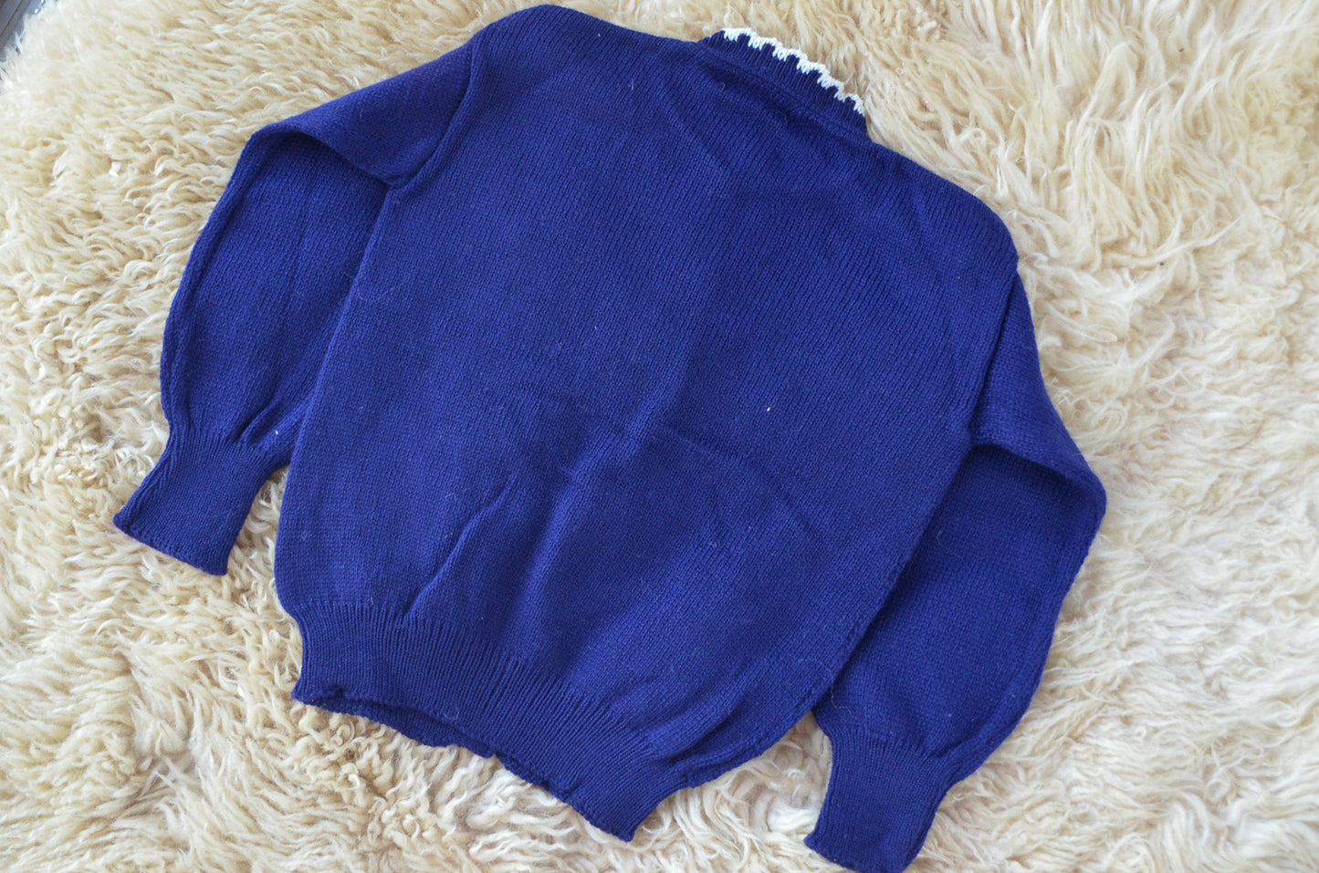 1950s Deadstock Kids Sweater Navy Blue DuPont Knit w/ Sea Shells Sweater size 5