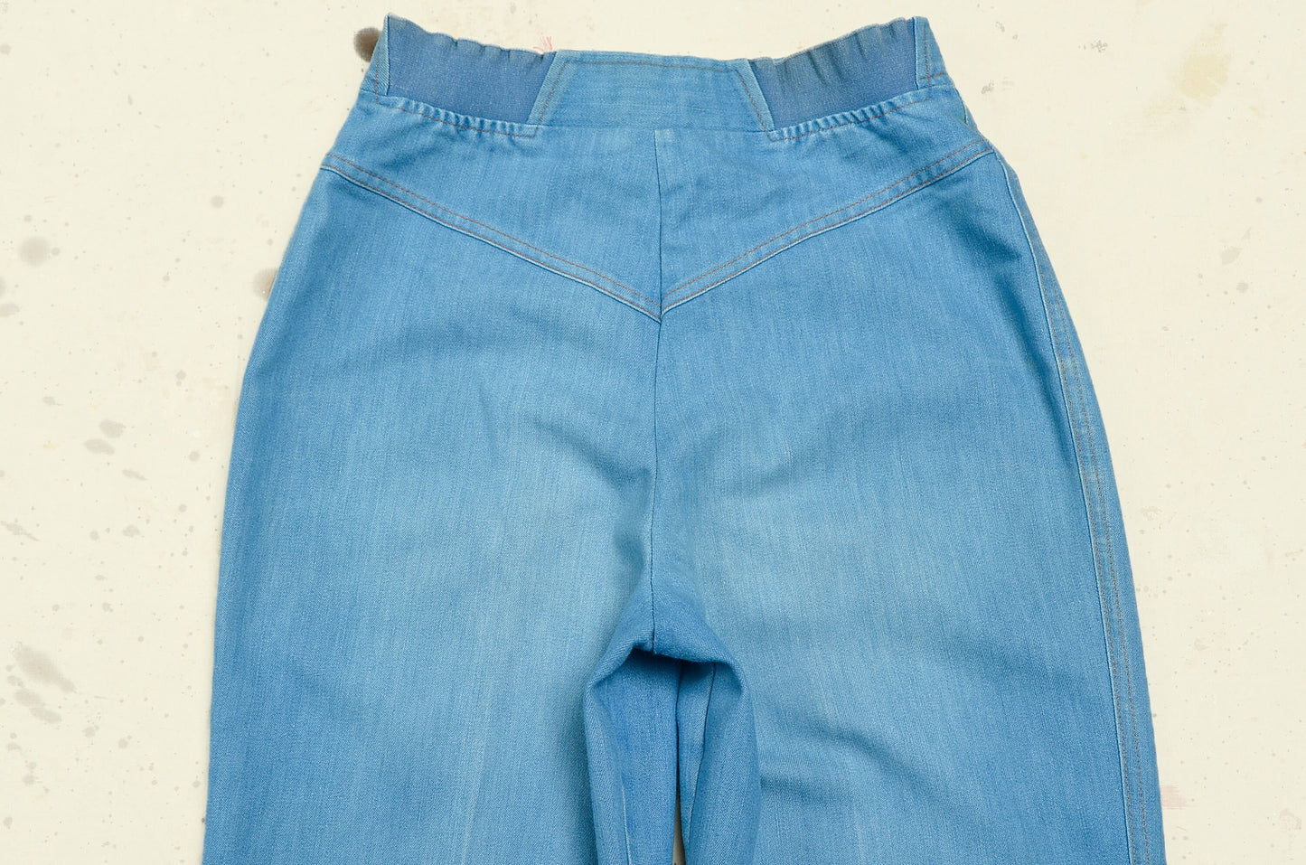 1970s High Waisted Light Blue Wide Leg Jeans 26 x 28.5