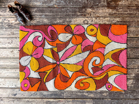 1960s Psychedelic Hook Rug Large Wool Pink and Orange Area Rug 60" x 37"