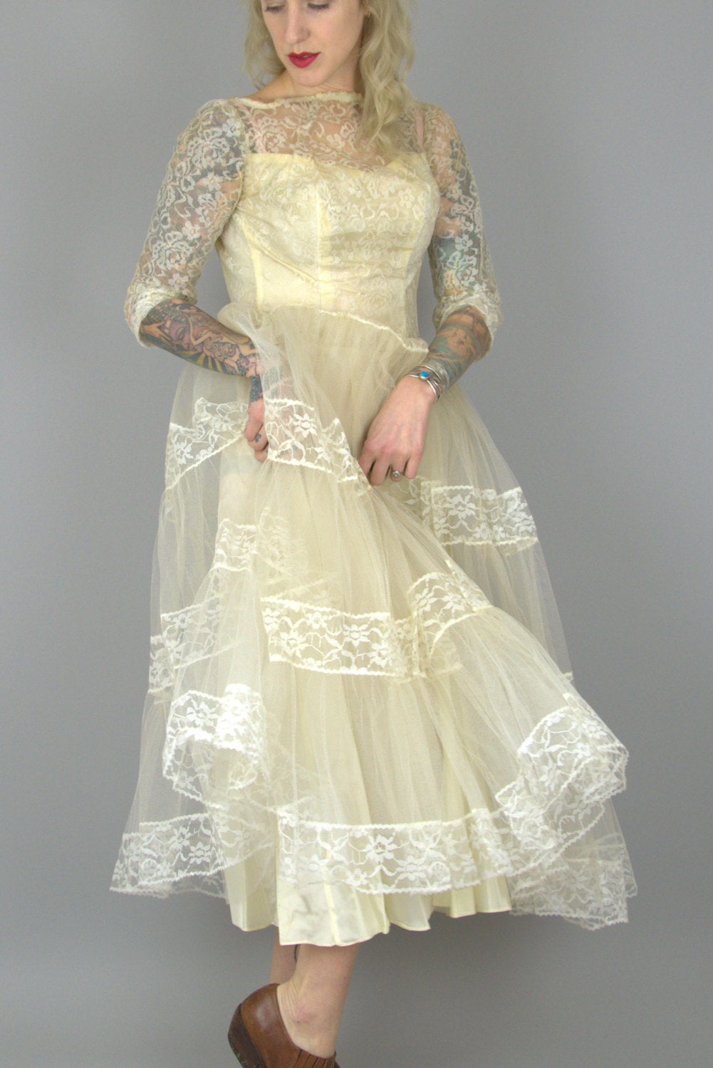 1950s Wedding Dress Ivory Lace Cupcake Tulle Wedding Dress XS