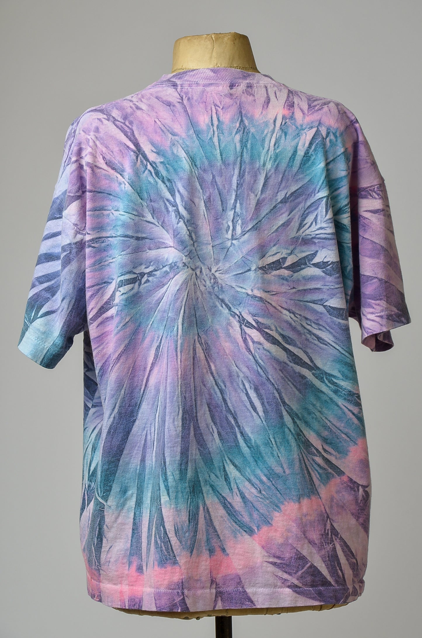 90s Tie Dye Head Shop T Shirt Purple and Blue Swirl Hippie Tee