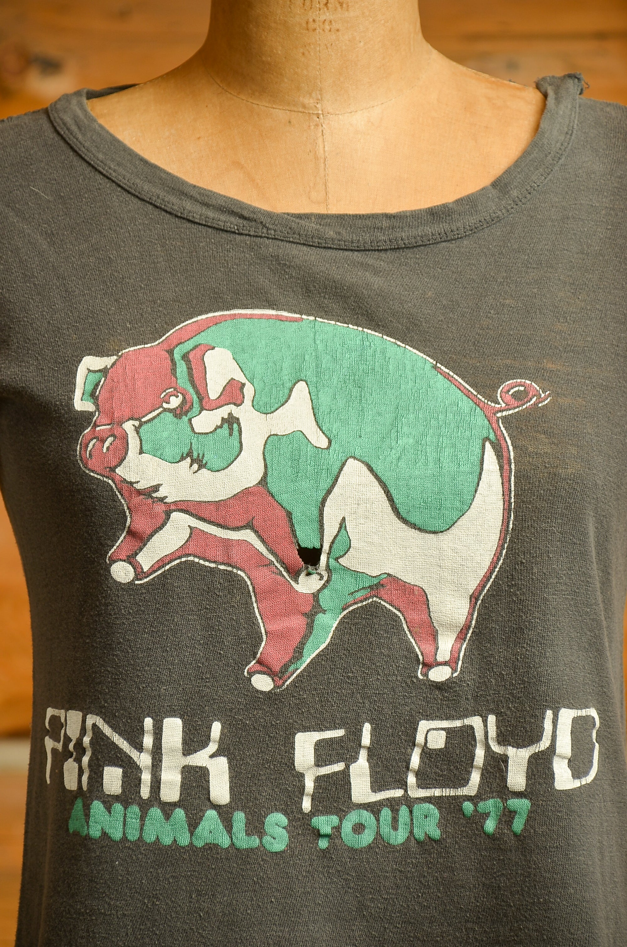 Vintage 1977 Pink Floyd top Animals Tshirt