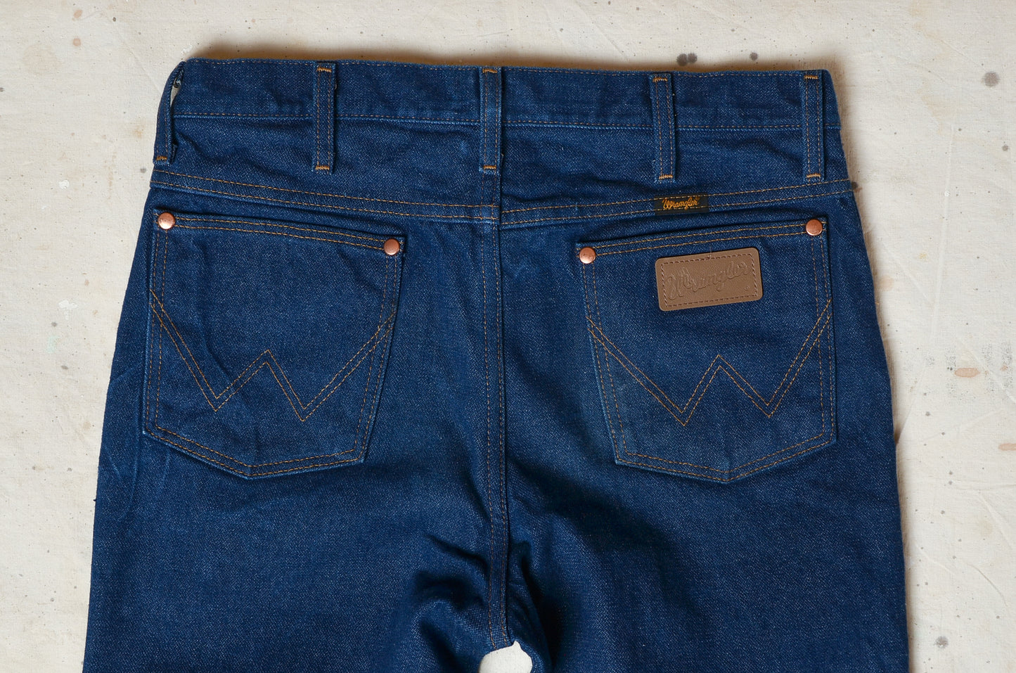 Vintage Wrangler Jeans Dark Blue Denim Tapered Leg Classic Western Blue Jeans 32 x 34.5