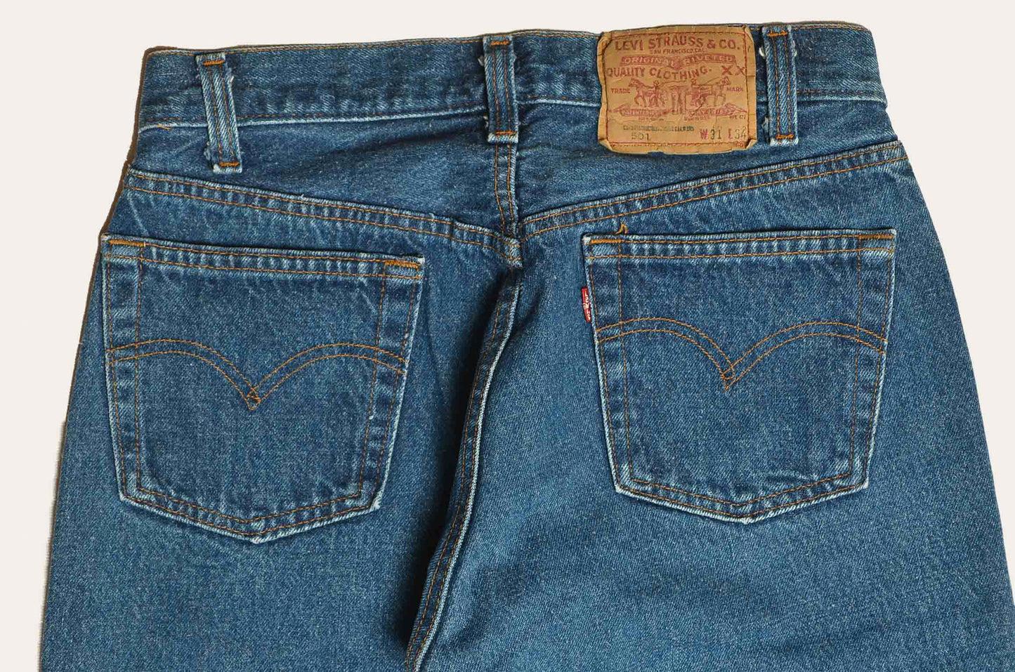 1980s Levis 501 Made in USA Dark Denim Button Fly Jeans 29 x 30